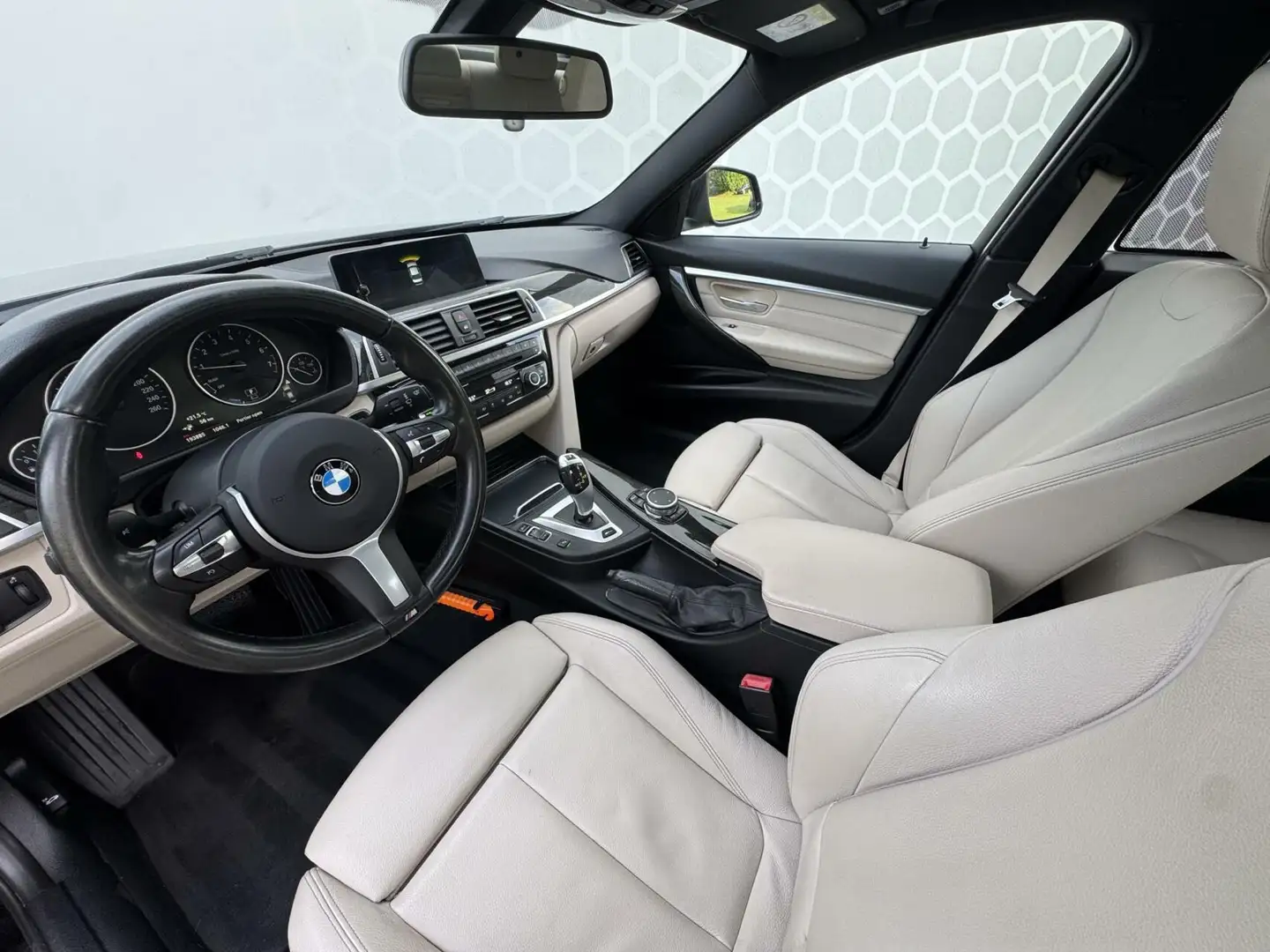 BMW 330 3-serie 330e Centennial High Executive Negro - 2