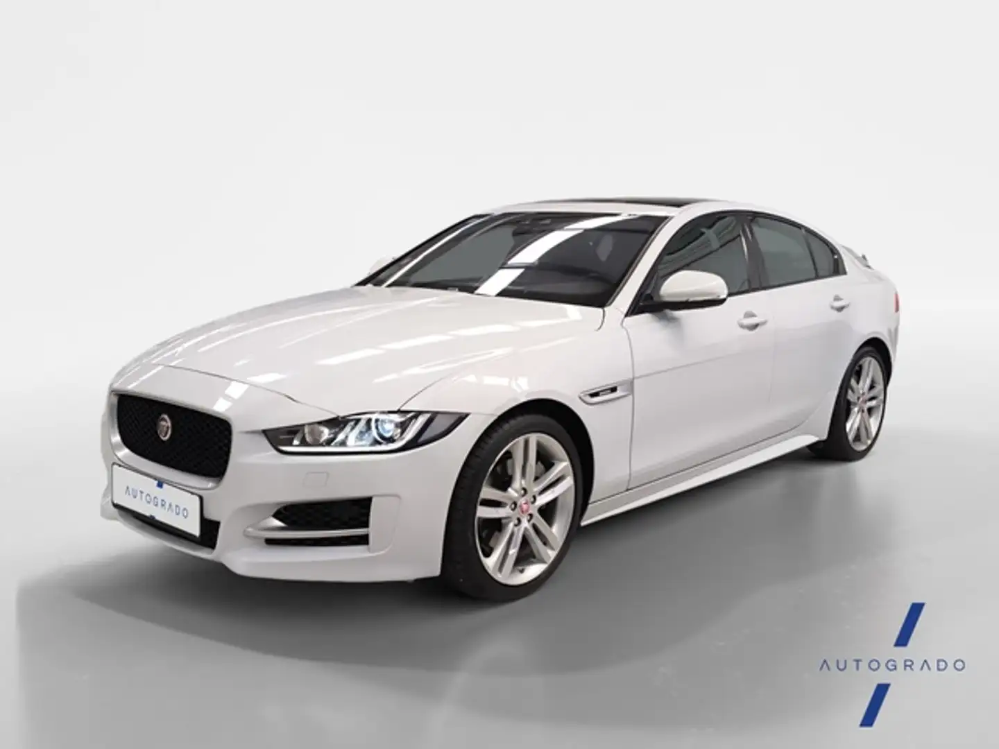 Jaguar XE 2.0 GTDi Pure Aut. 240 Blanc - 1