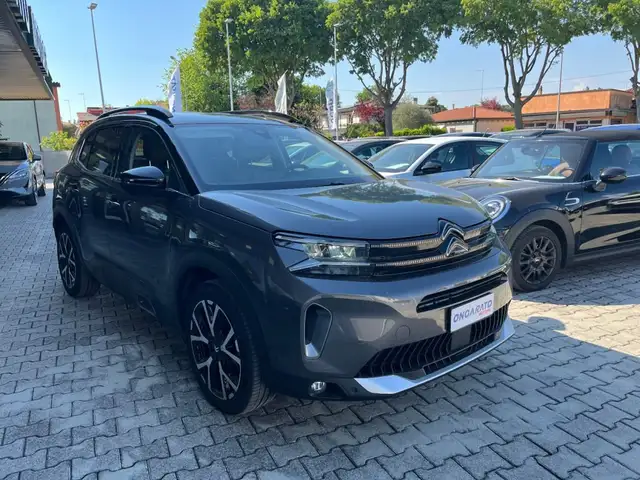 Citroen C5 Aircross view 3