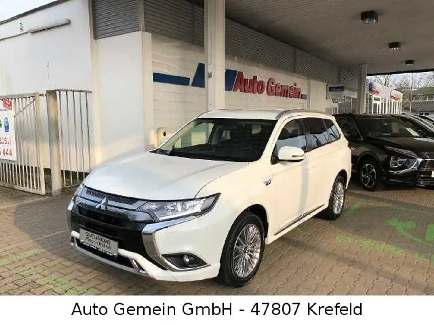 Mitsubishi Outlander Basis Spirit Weiß - 1