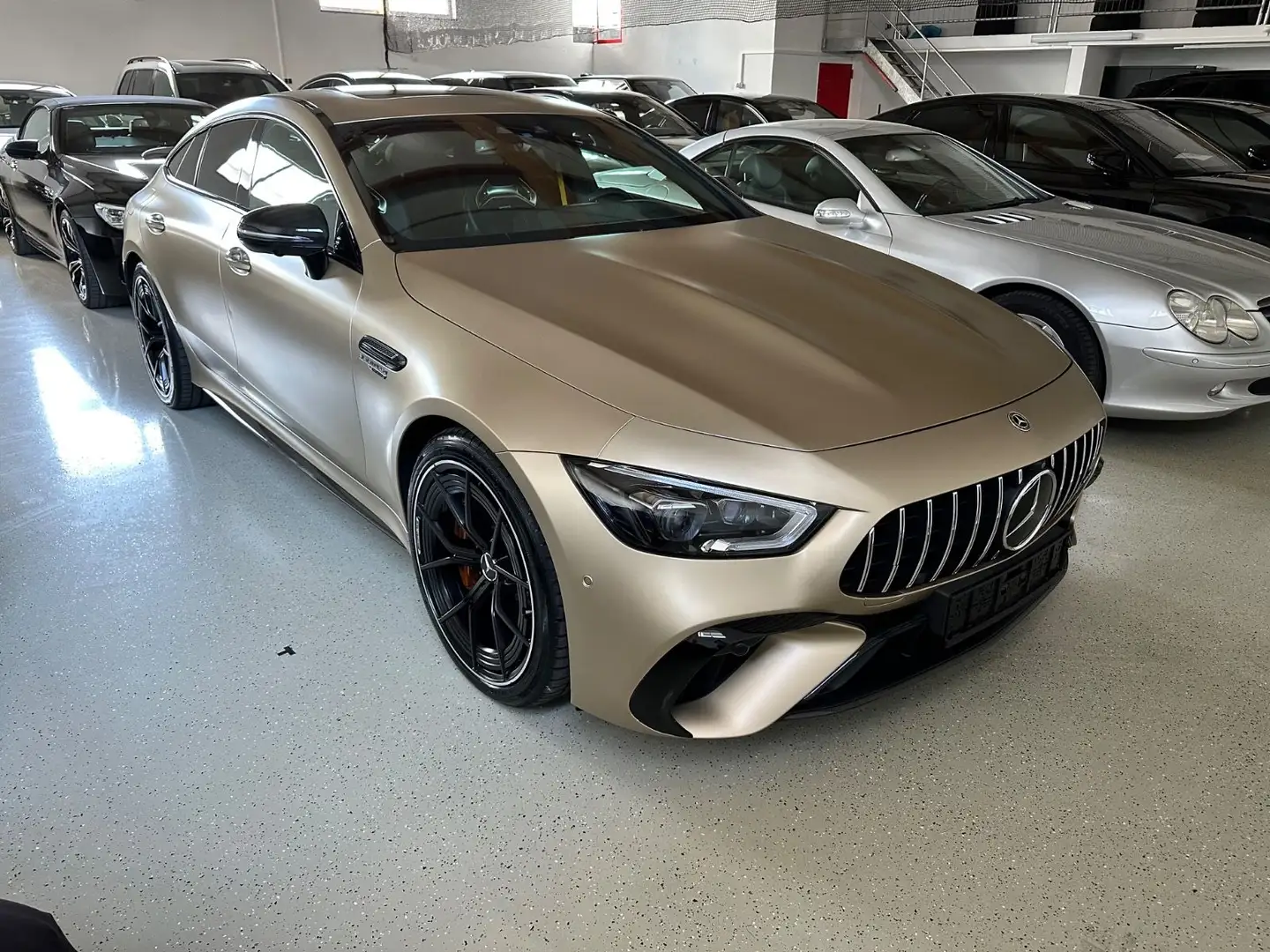 Mercedes-Benz AMG GT 63 S E Perfo CARBON I+II MAGNO HIGH-CLASS Zlatá - 1