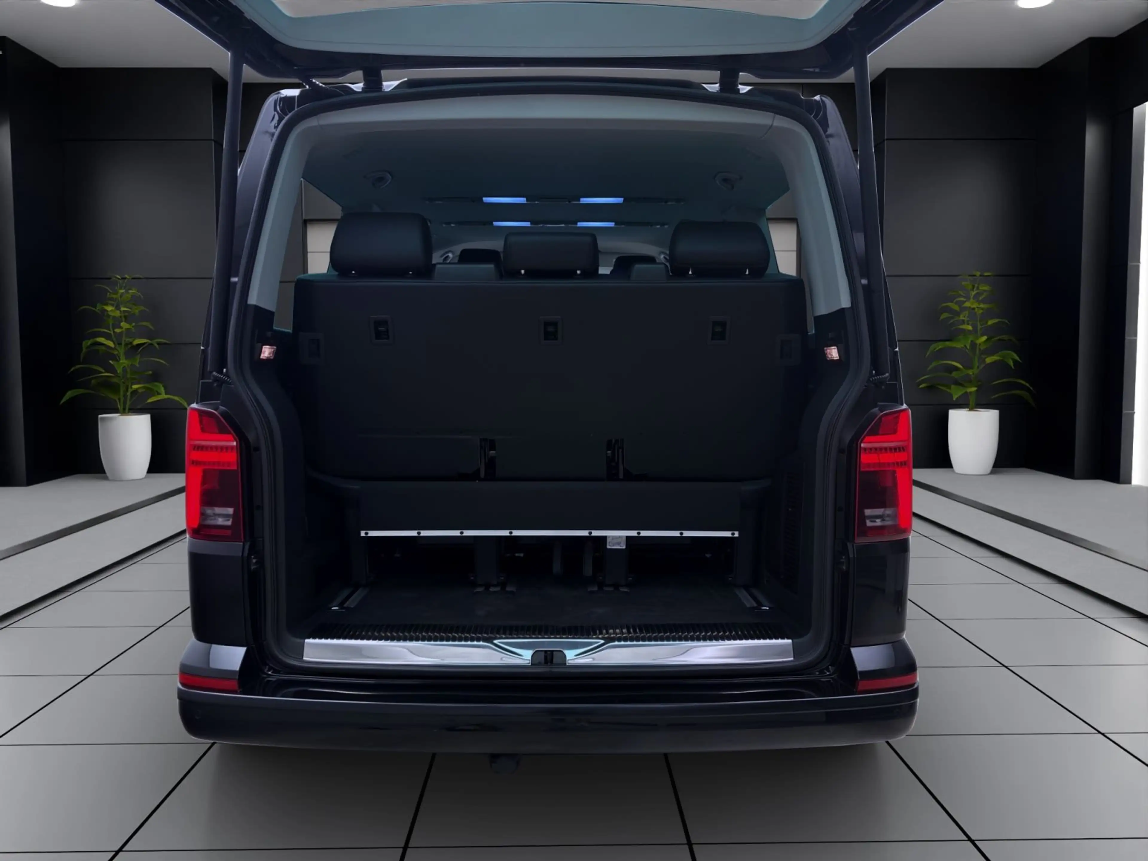 Volkswagen T6.1 Multivan 2.0 TDI DSG 4M EXCLUSIVE STDHZG AH — photo 4