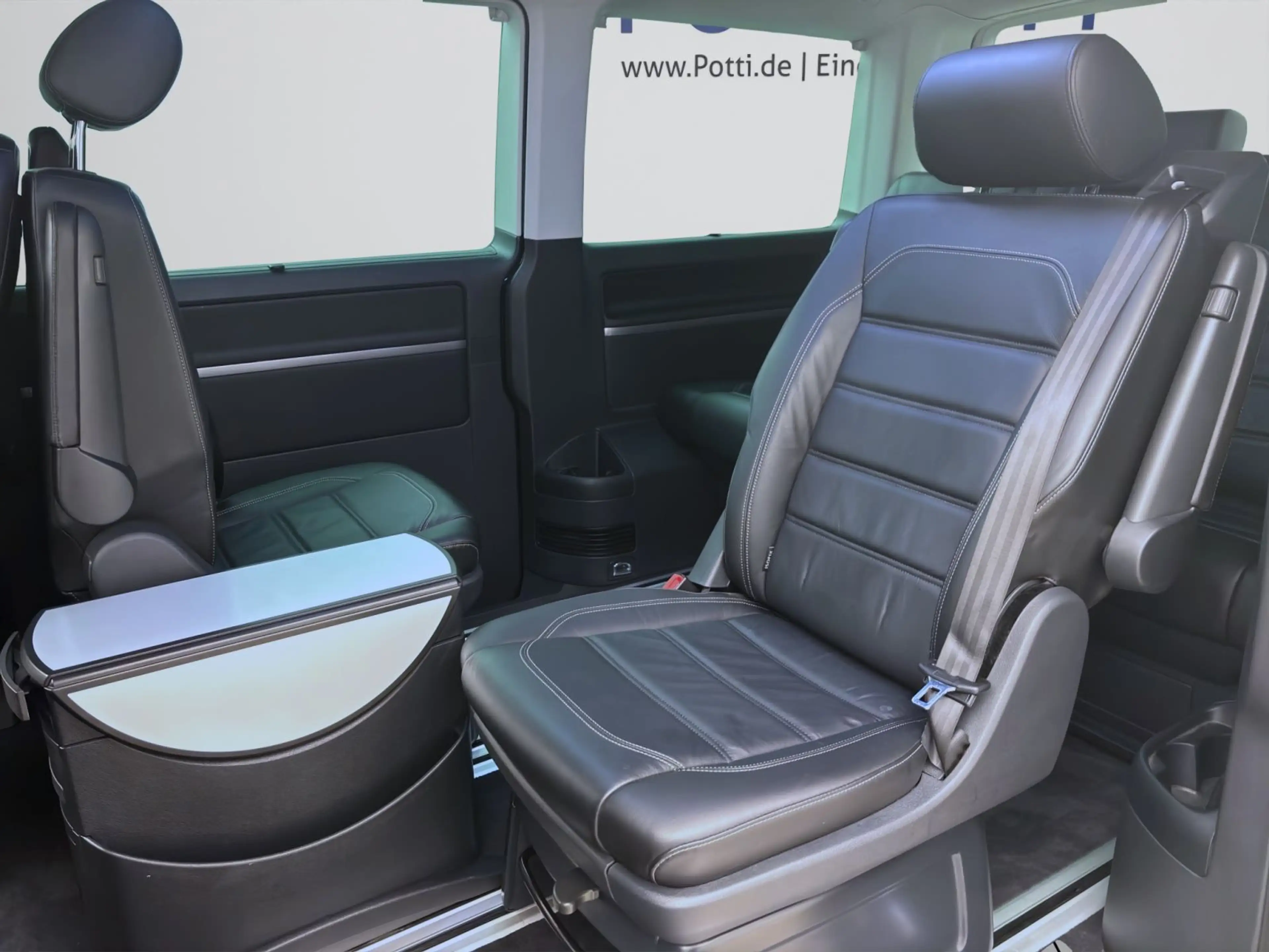 Volkswagen T6.1 Multivan 2.0 TDI DSG 4M EXCLUSIVE STDHZG AH — photo 15