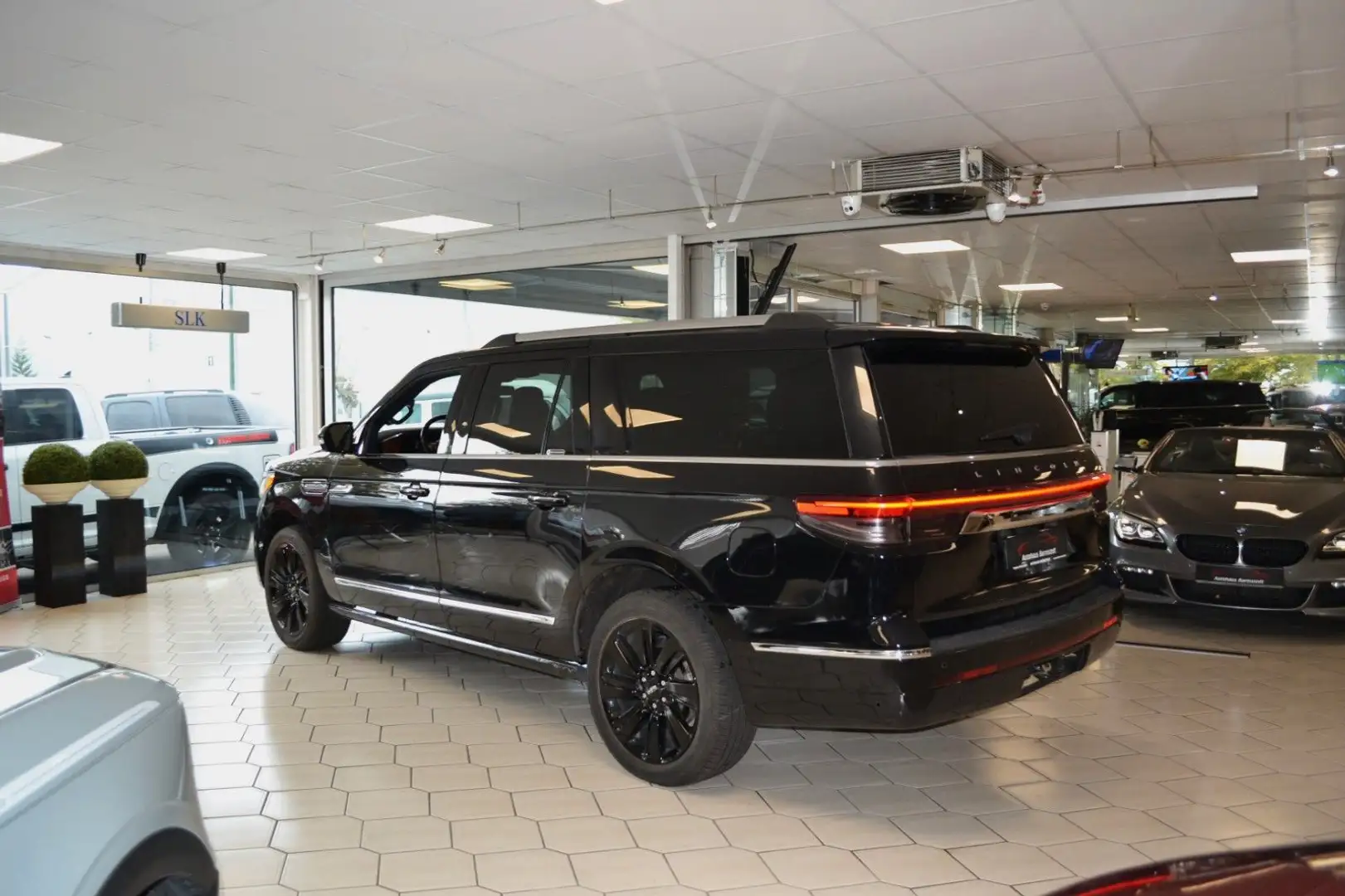 Lincoln Navigator L 3,5 l V6  -AWD- 7 Sitze Noir - 1