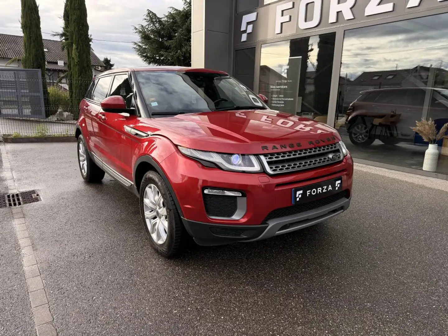 Land Rover Range Rover Evoque 2.0 150ch - BVA  HSE Dynamic Rouge - 2