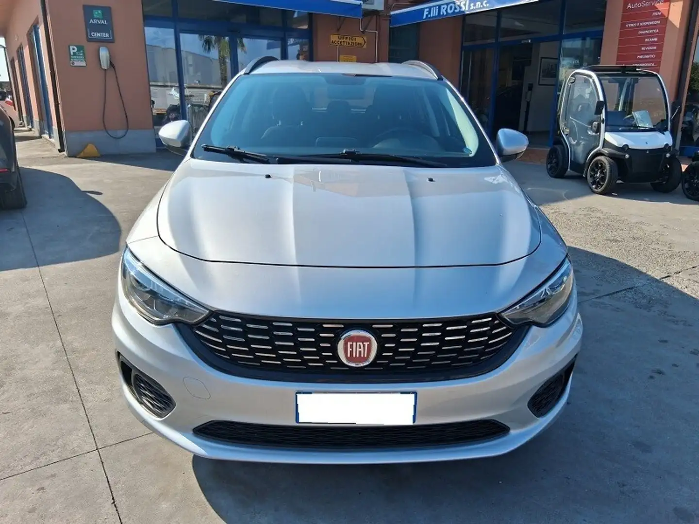 Fiat Tipo 1.6 Mjt S&S SW Easy Grijs - 2