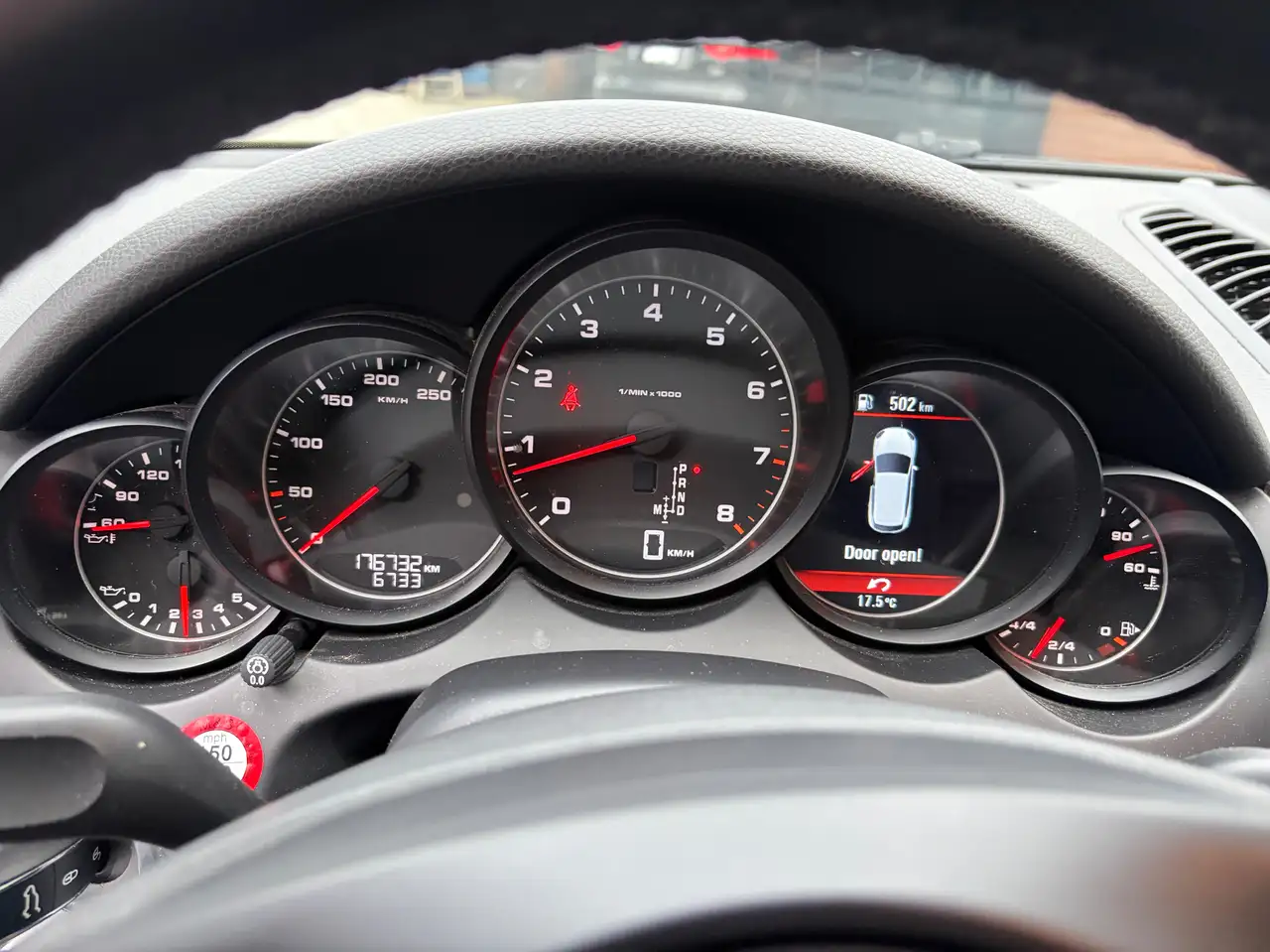 Porsche Cayenne снимка Porsche Cayenne