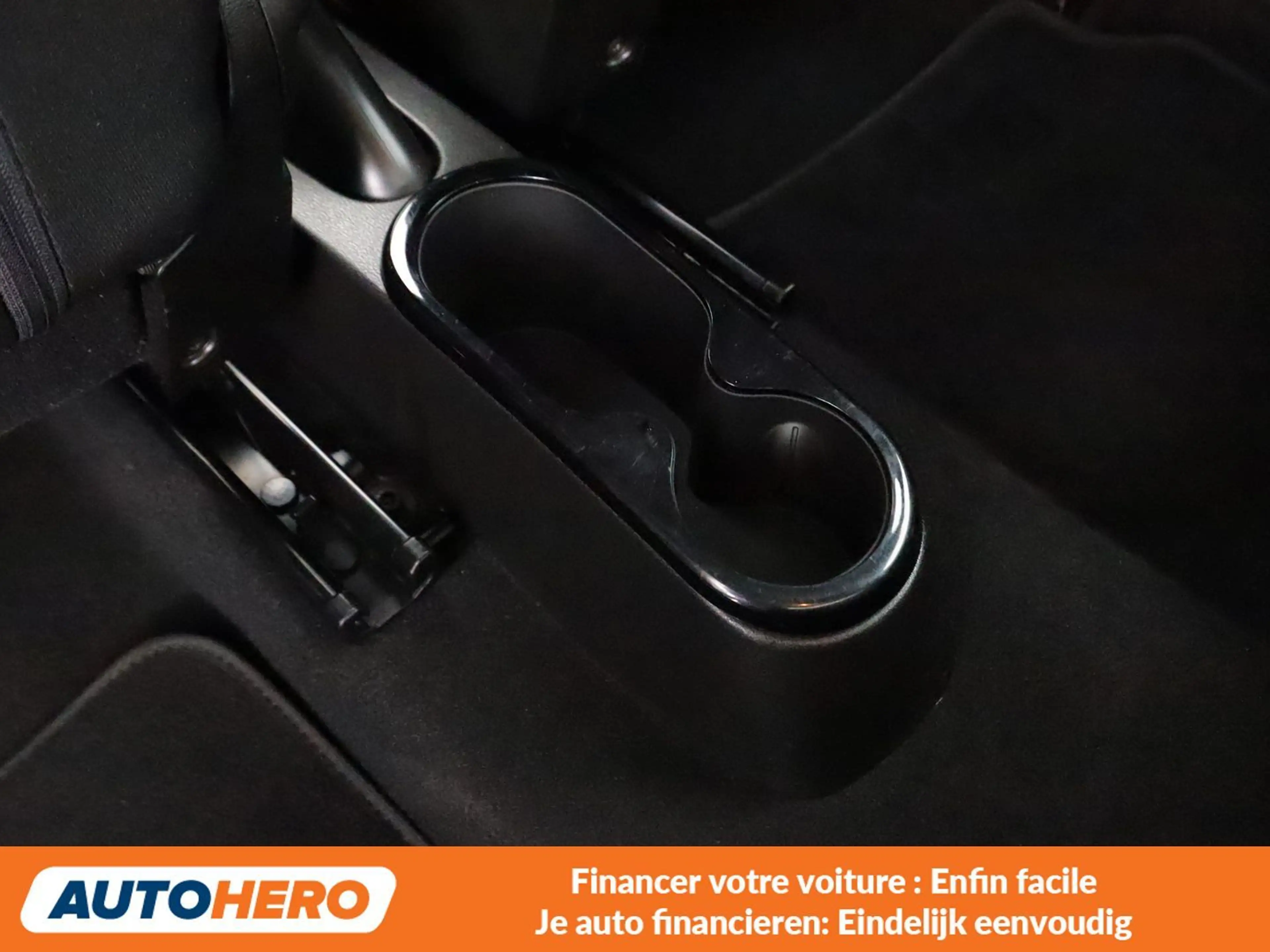 Lancia Ypsilon 1.2 Silver — photo 10