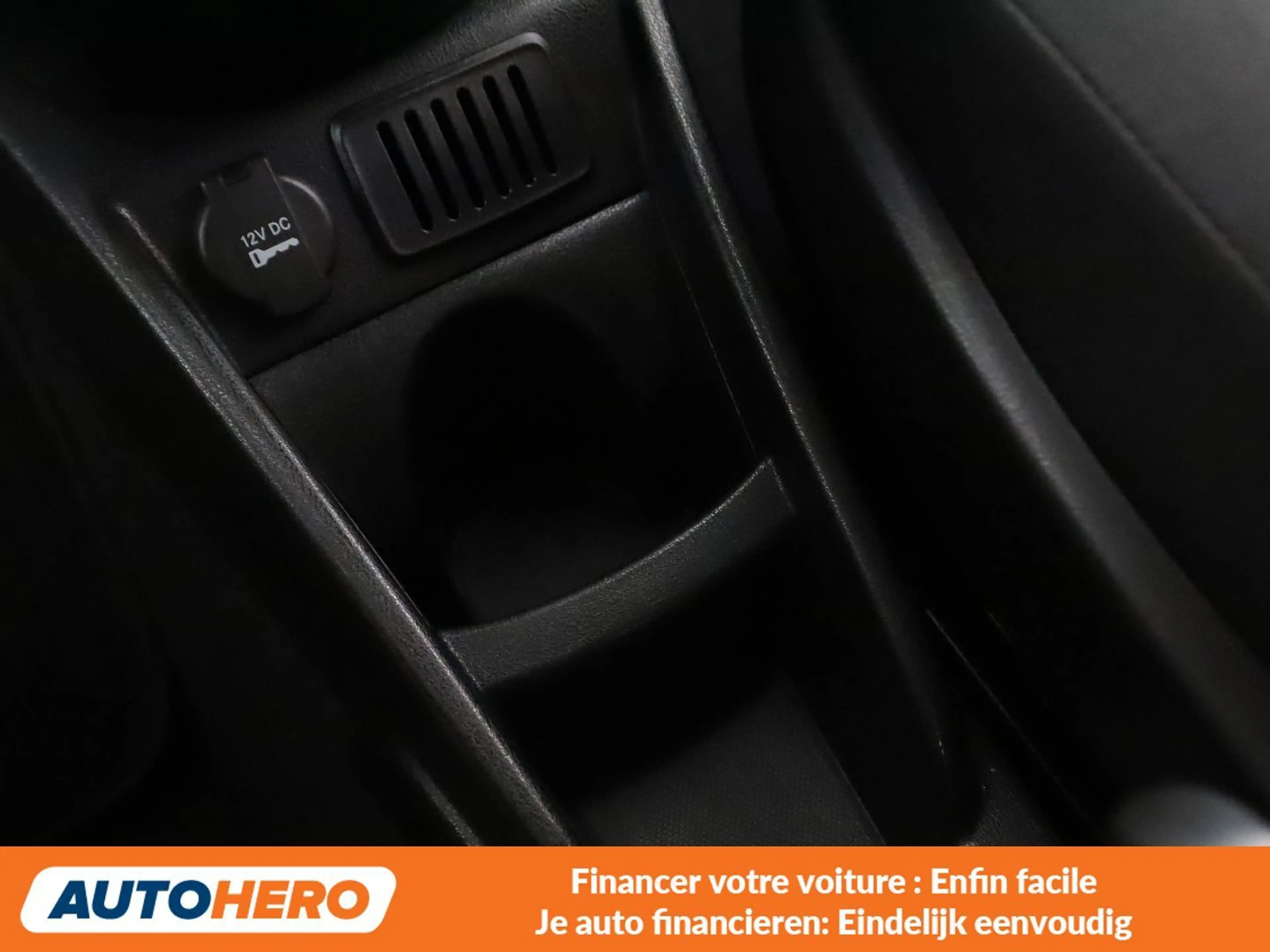 Lancia Ypsilon 1.2 Silver — photo 8