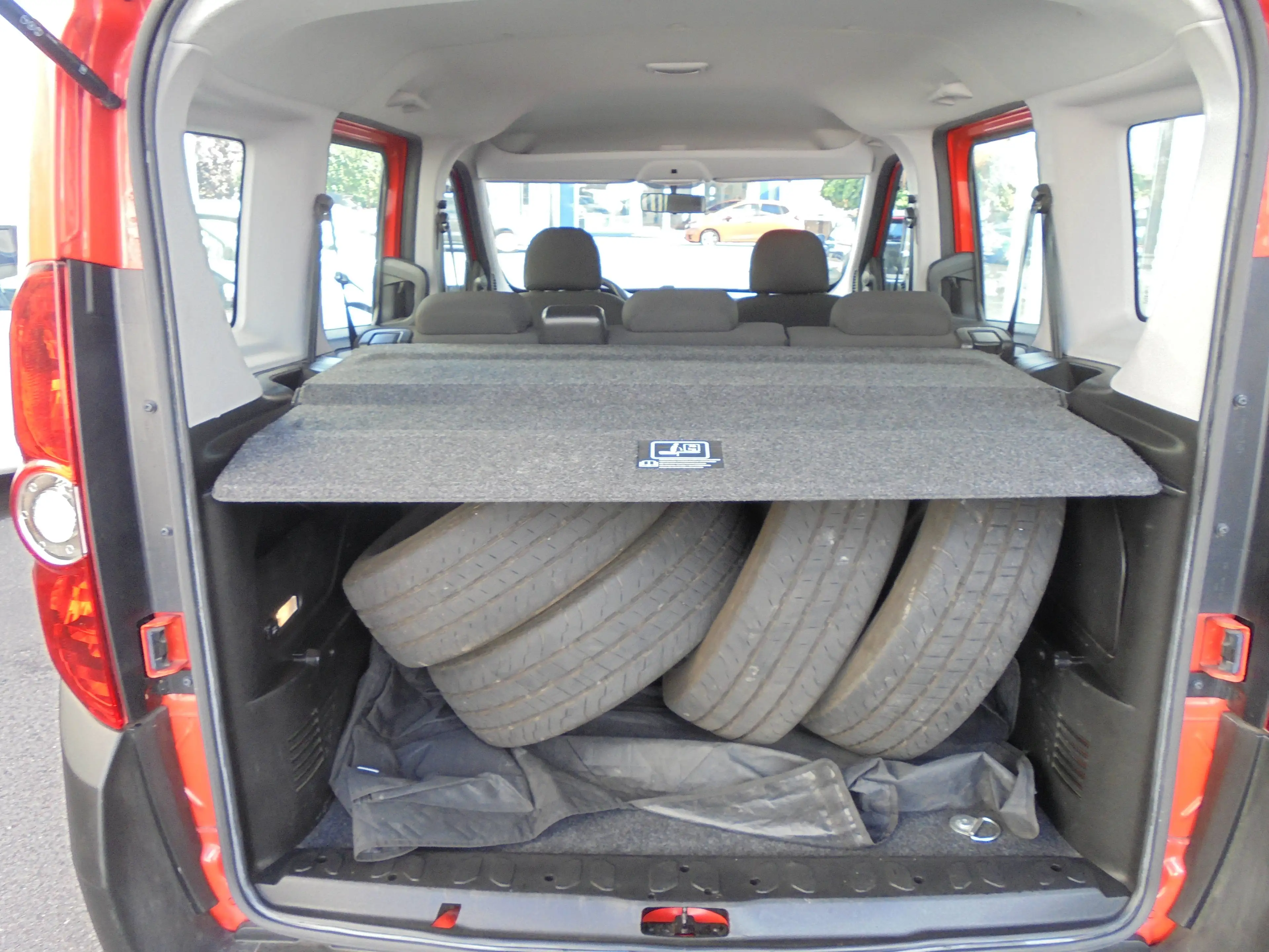 Opel Combo Selection 2XSchiebetüre*Klima*SHZ*PDC*Zahnriemen neu*achtfach bereift — photo 11