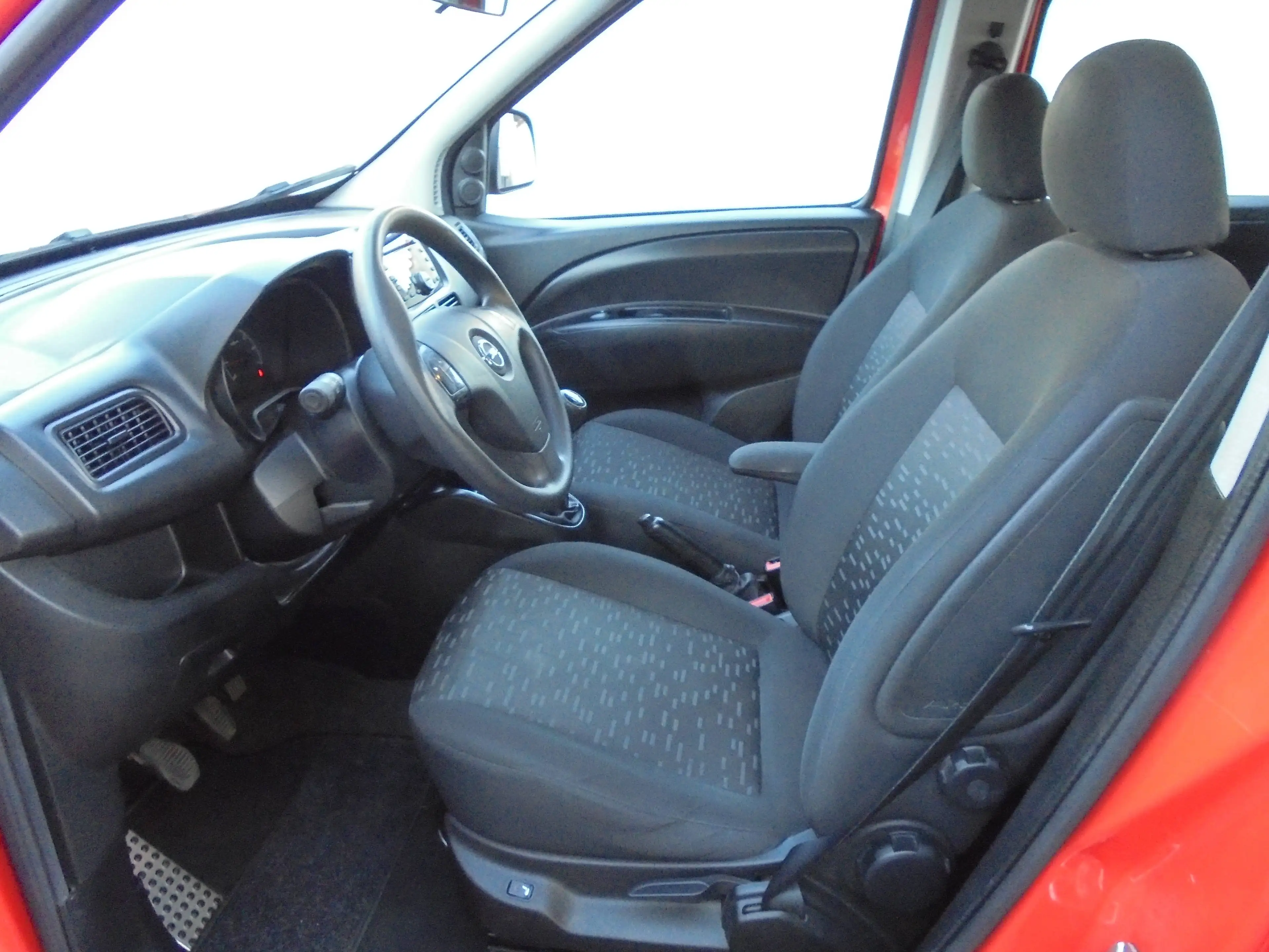 Opel Combo Selection 2XSchiebetüre*Klima*SHZ*PDC*Zahnriemen neu*achtfach bereift — photo 19