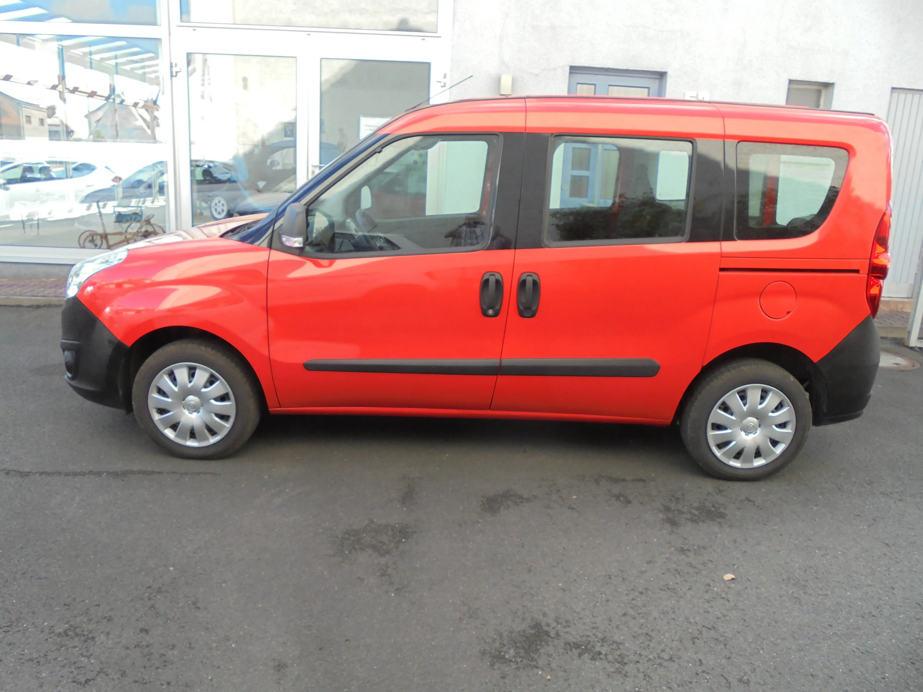 Opel Combo Selection 2XSchiebetüre*Klima*SHZ*PDC*Zahnriemen neu*achtfach bereift — photo 7