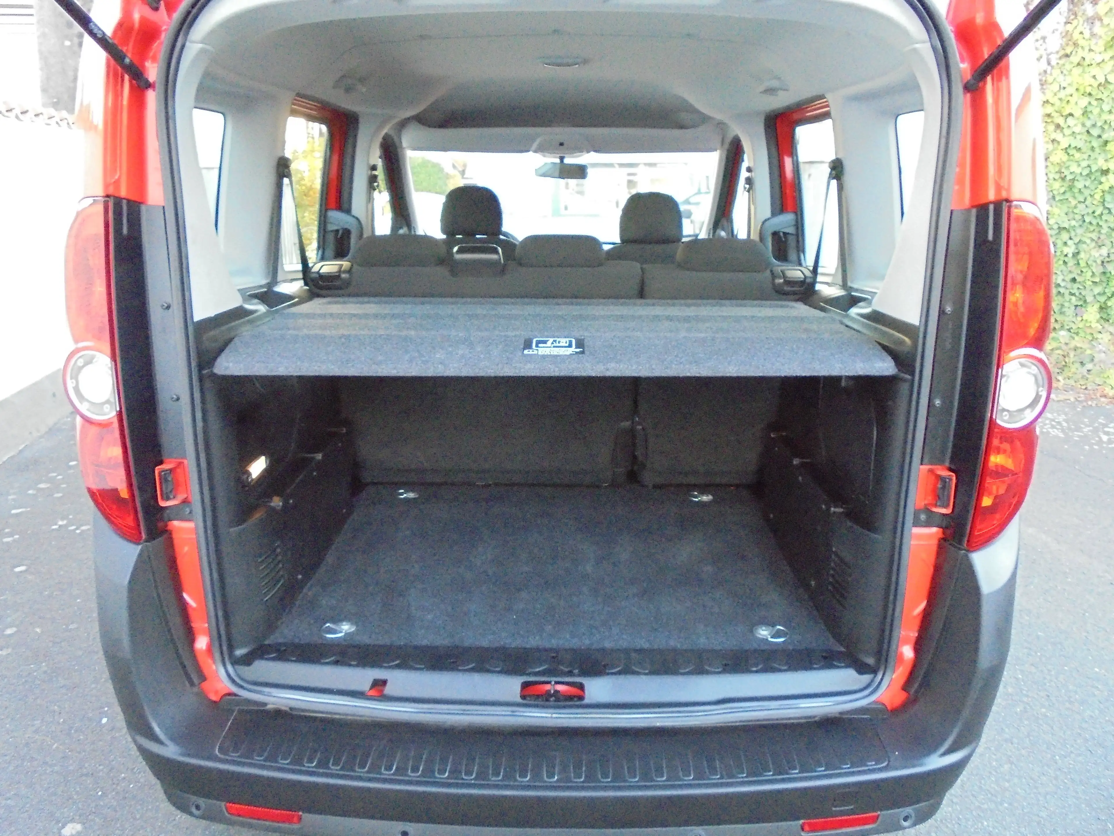 Opel Combo Selection 2XSchiebetüre*Klima*SHZ*PDC*Zahnriemen neu*achtfach bereift — photo 12