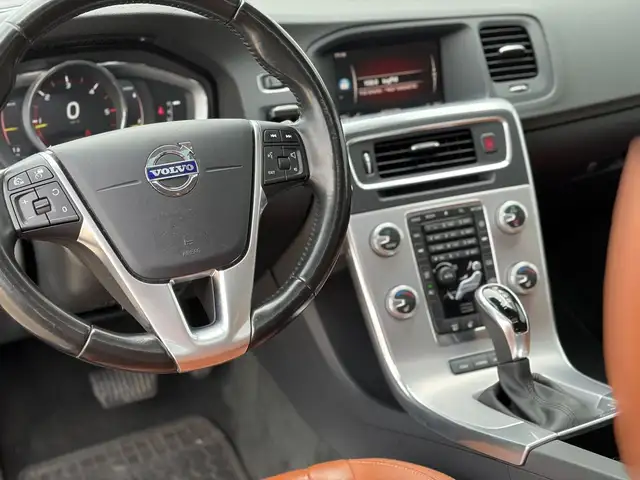 Volvo V60 view 11