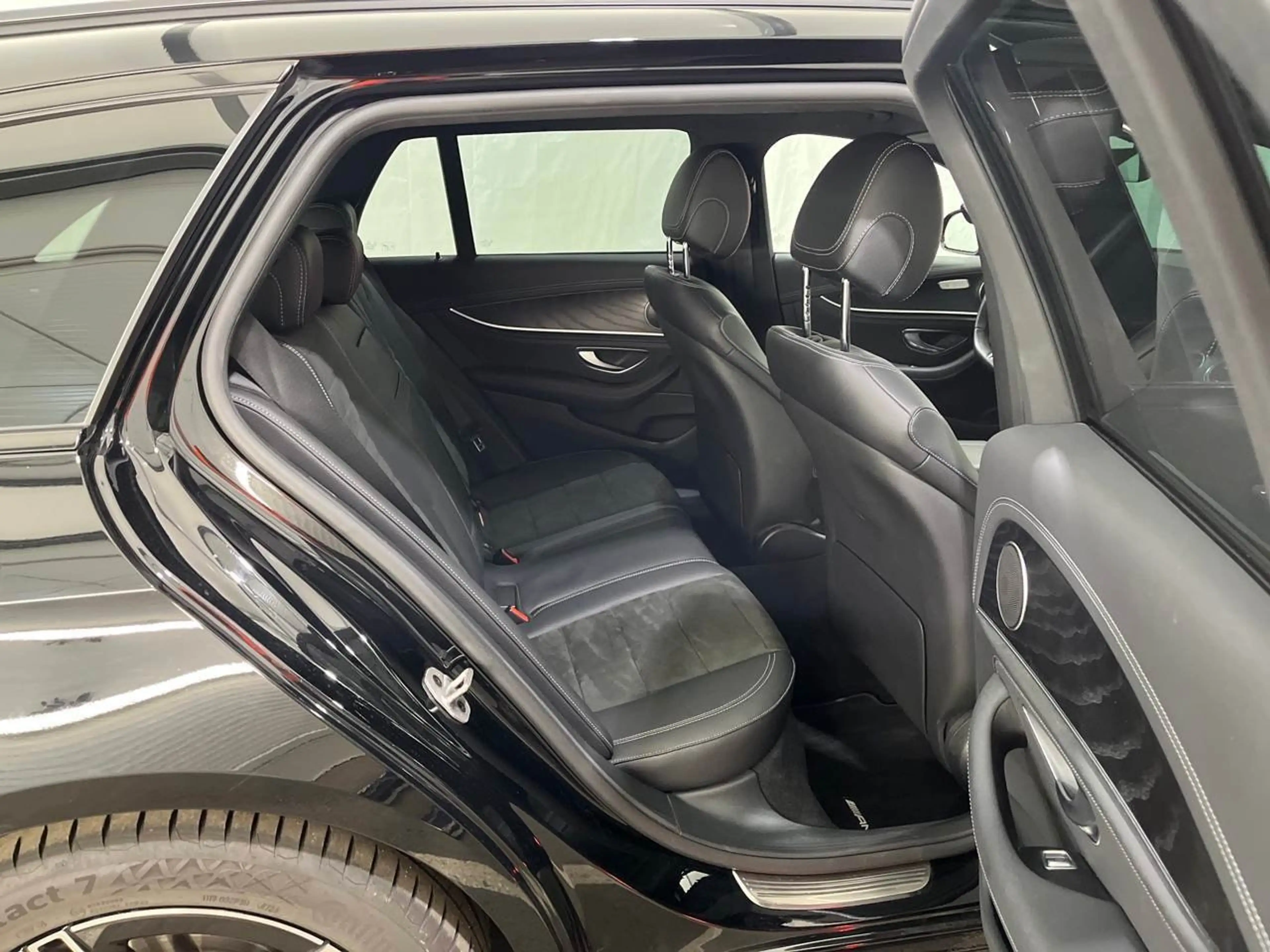 Mercedes-Benz E 220 d  AMG Line Wide AHK SpoSi BLIS El.Heckkl. — photo 12