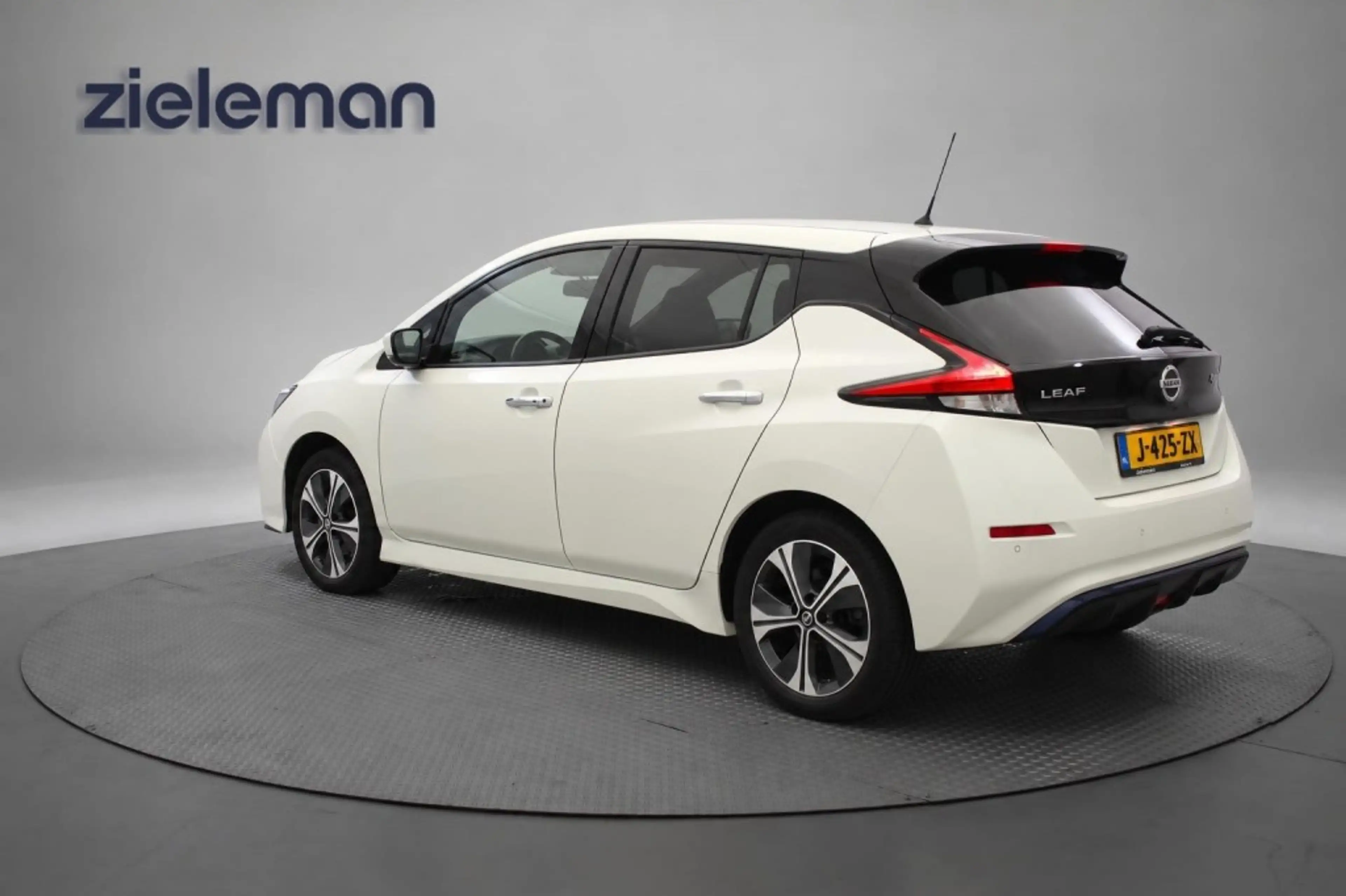 Nissan Leaf E+ N-Connecta 62 kWh - Carplay, Camera, Adapt. Cru — photo 4