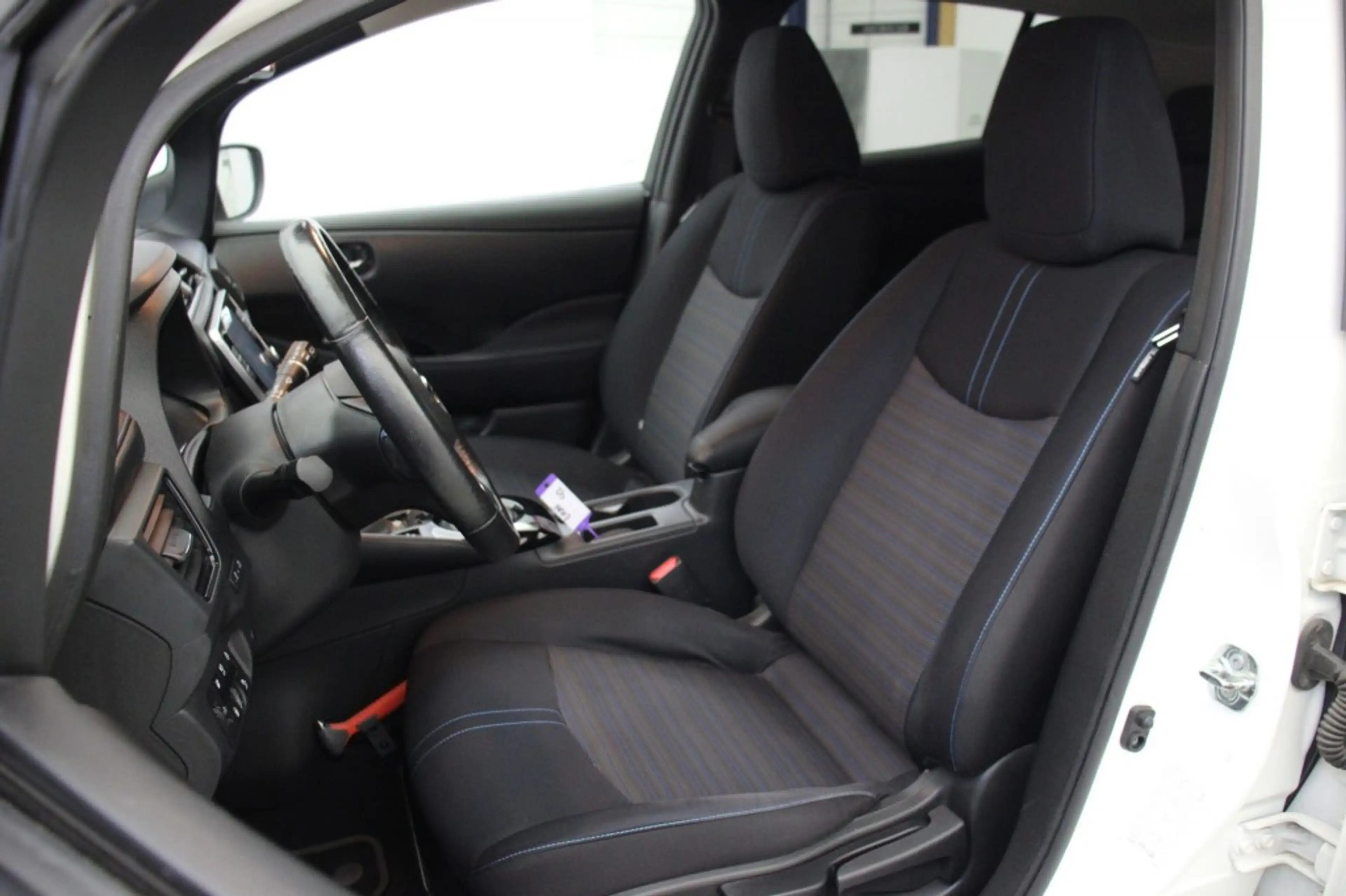 Nissan Leaf E+ N-Connecta 62 kWh - Carplay, Camera, Adapt. Cru — photo 11