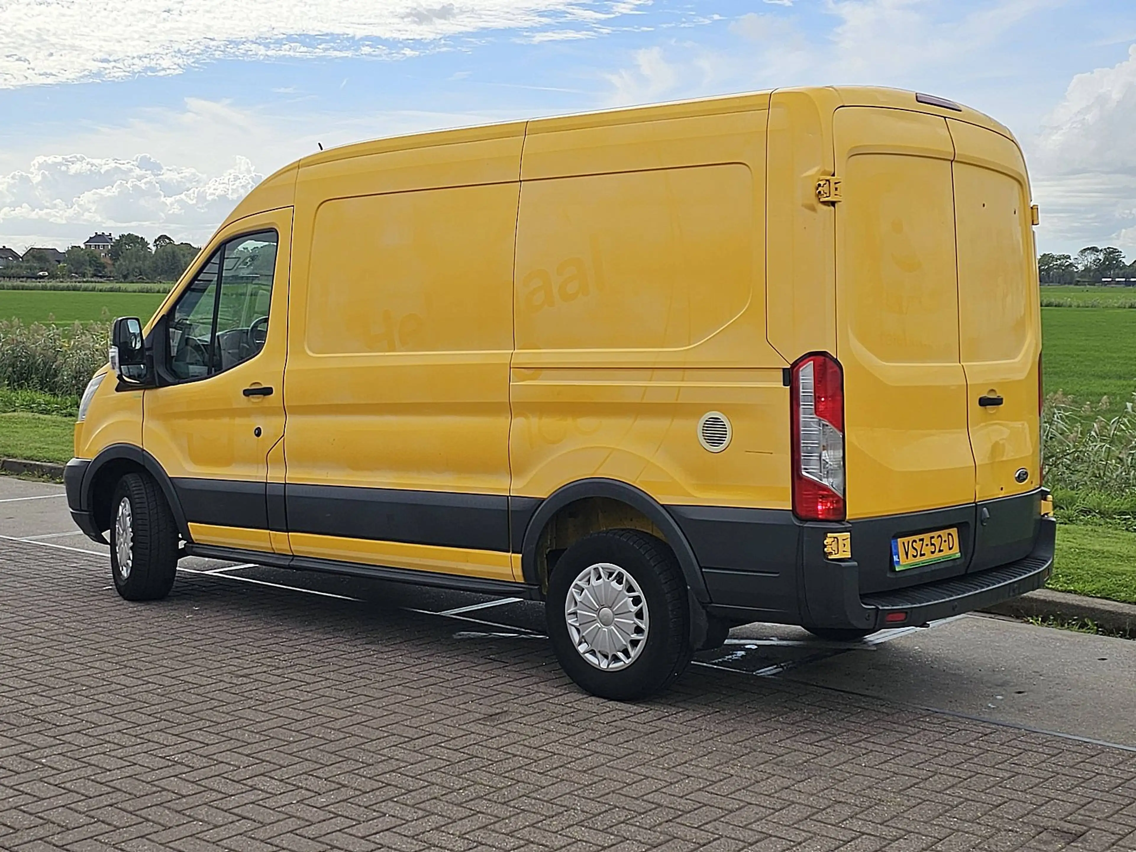 Ford Transit — photo 6