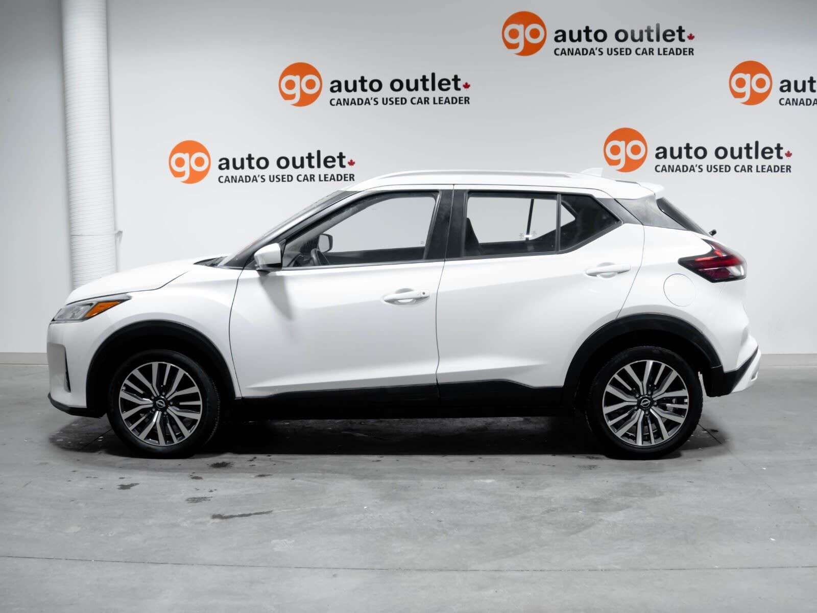 2022 Nissan Kicks SV 1.6L I4 SXM, BLUETOOTH, BACKUP CAM, HTD SEATS, — снимка 1