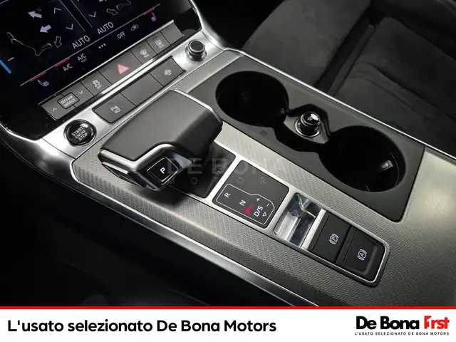 Audi A6 view 18