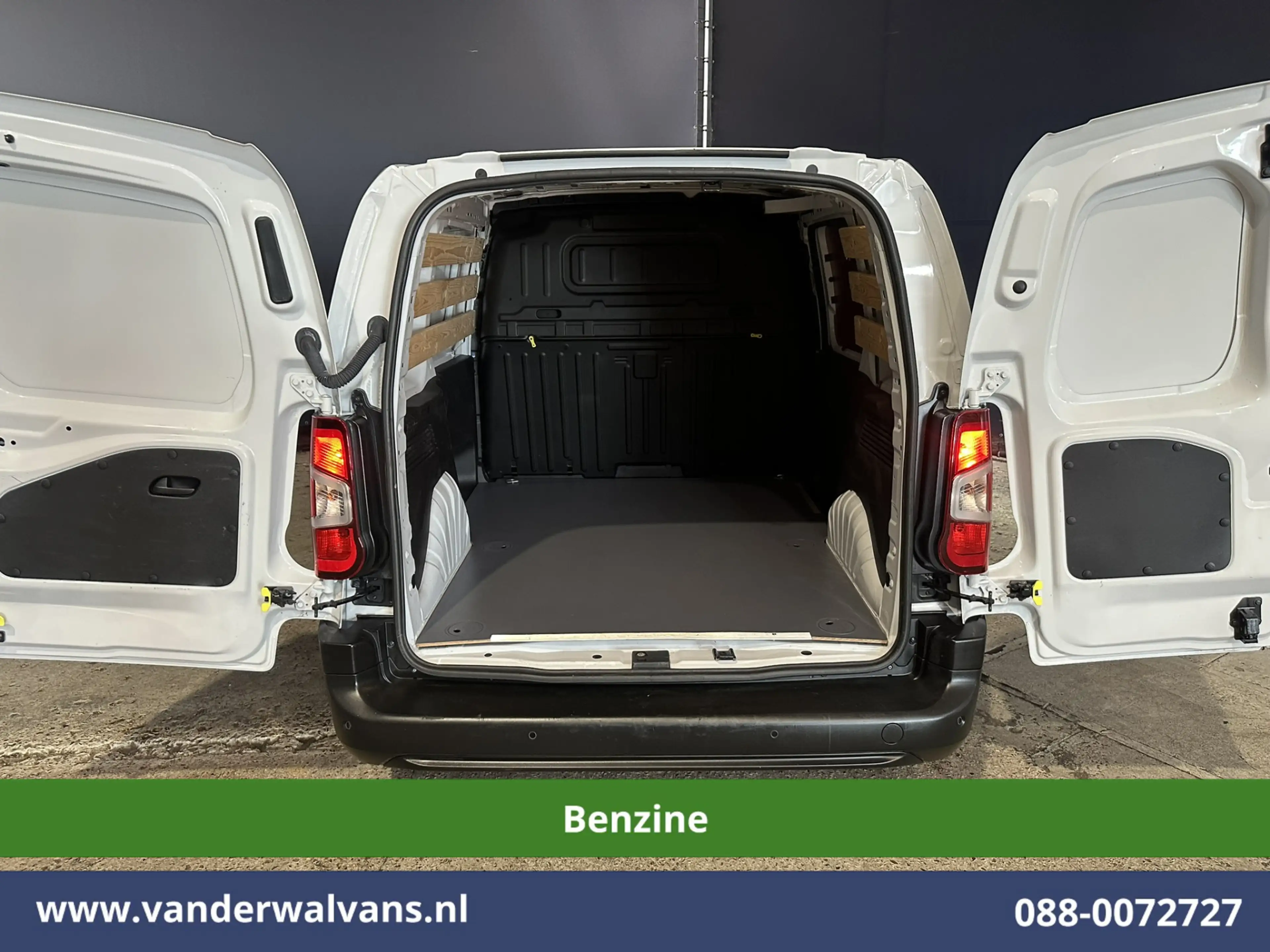 Toyota Proace City 1.2 Turbo 111pk Benzine Motor L1H1 Euro6 Airco | 3 — photo 11