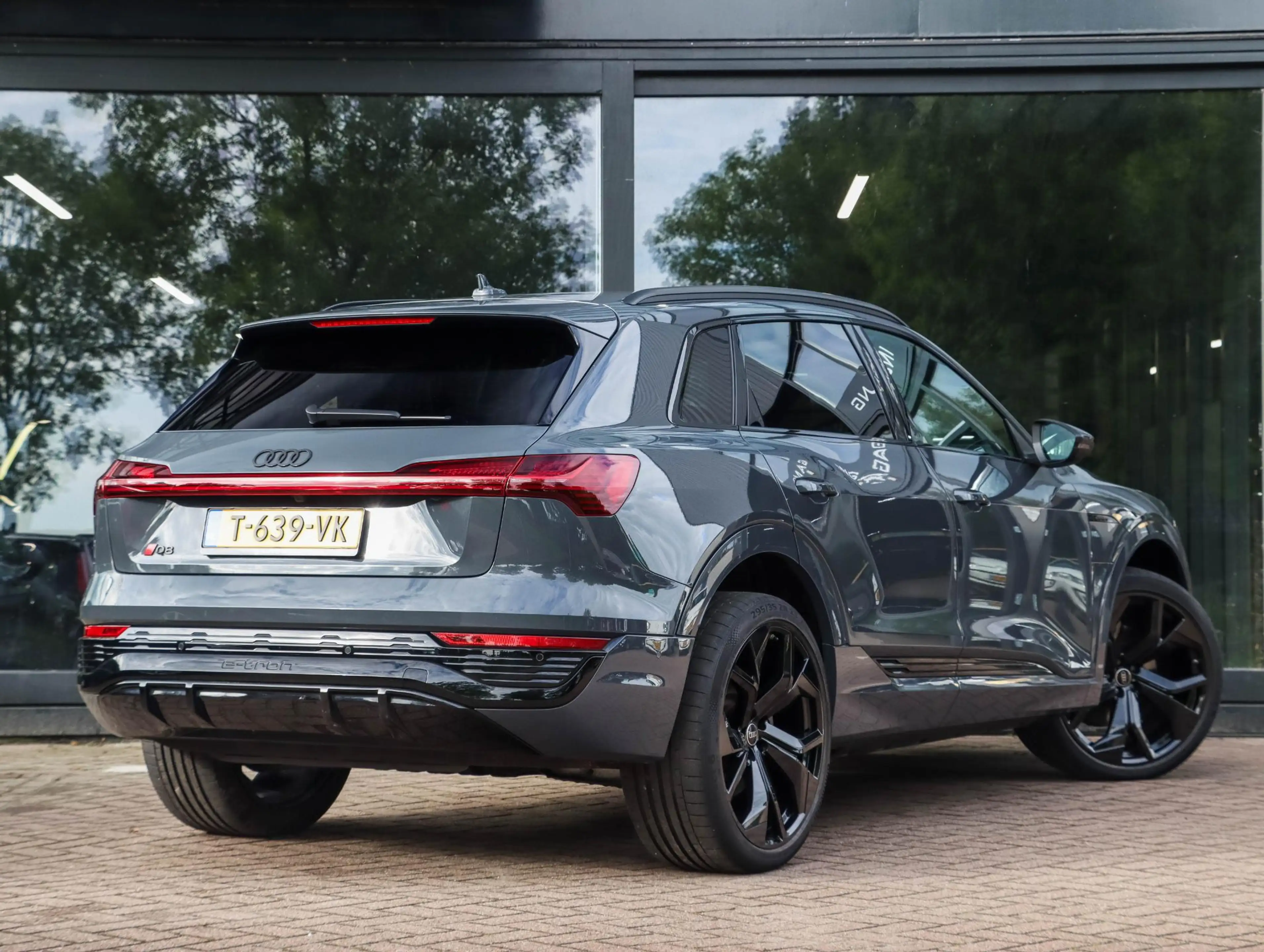 Audi Q8 e-tron 55 quattro S Edition 115 kWh 20 Inch | NL-auto — photo 3