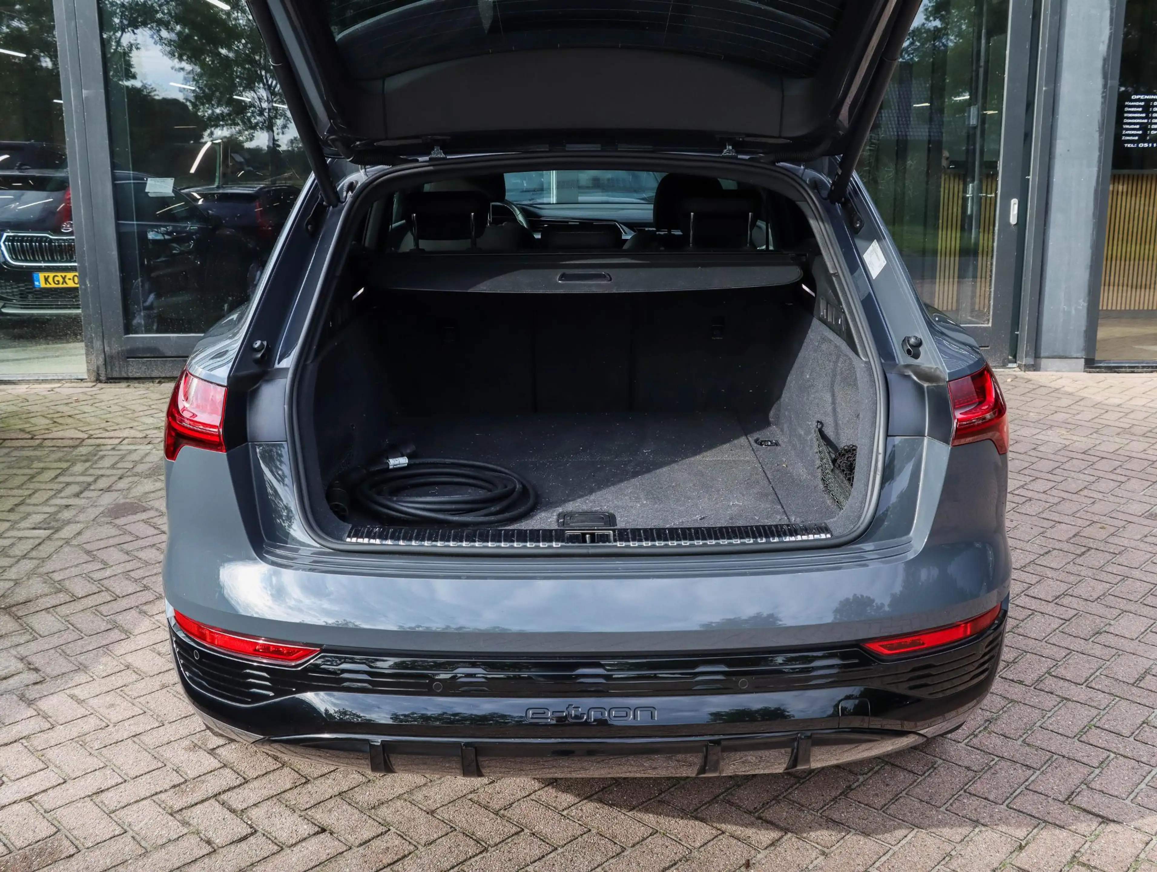 Audi Q8 e-tron 55 quattro S Edition 115 kWh 20 Inch | NL-auto — photo 7