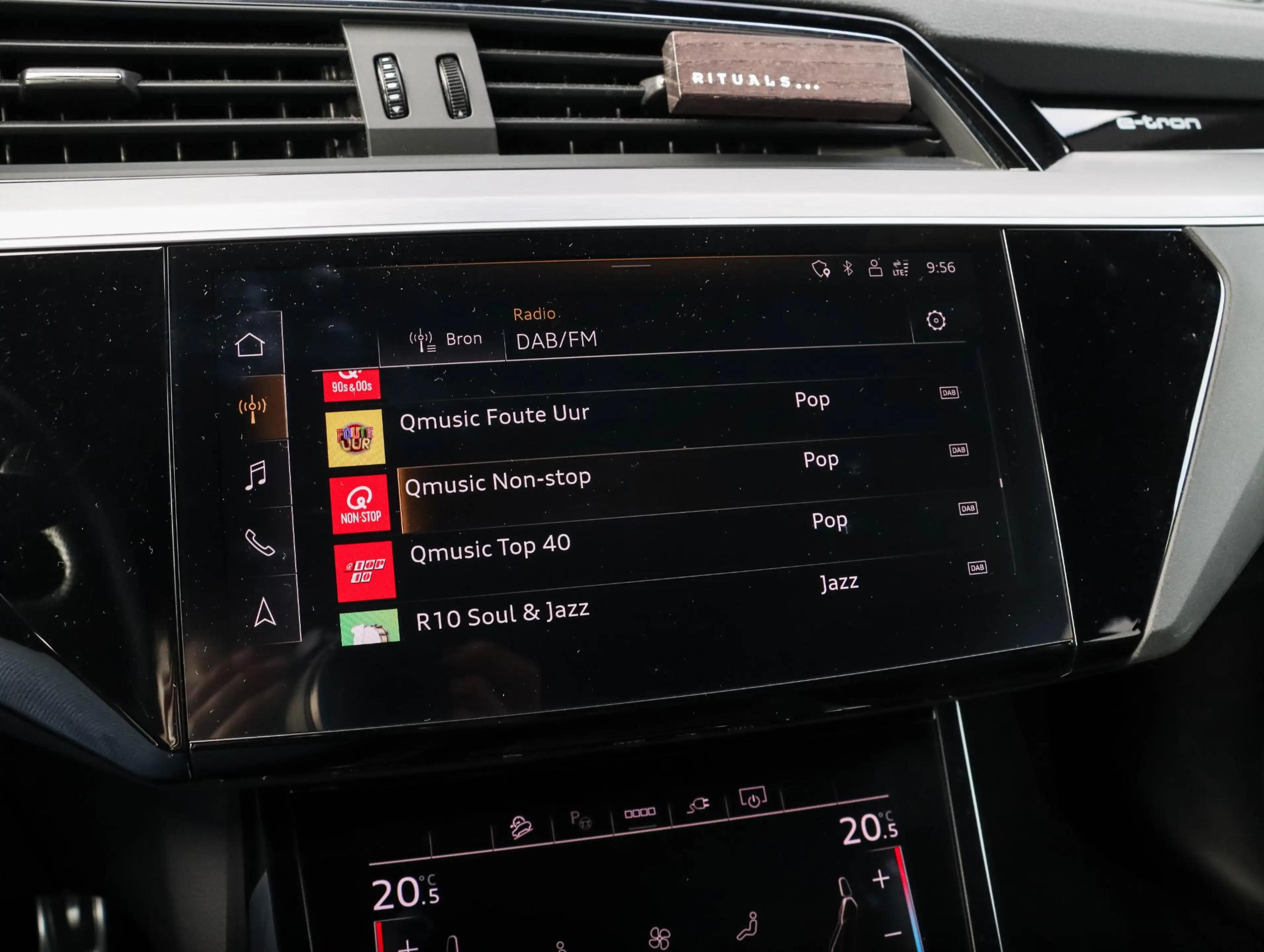 Audi Q8 e-tron 55 quattro S Edition 115 kWh 20 Inch | NL-auto — photo 24