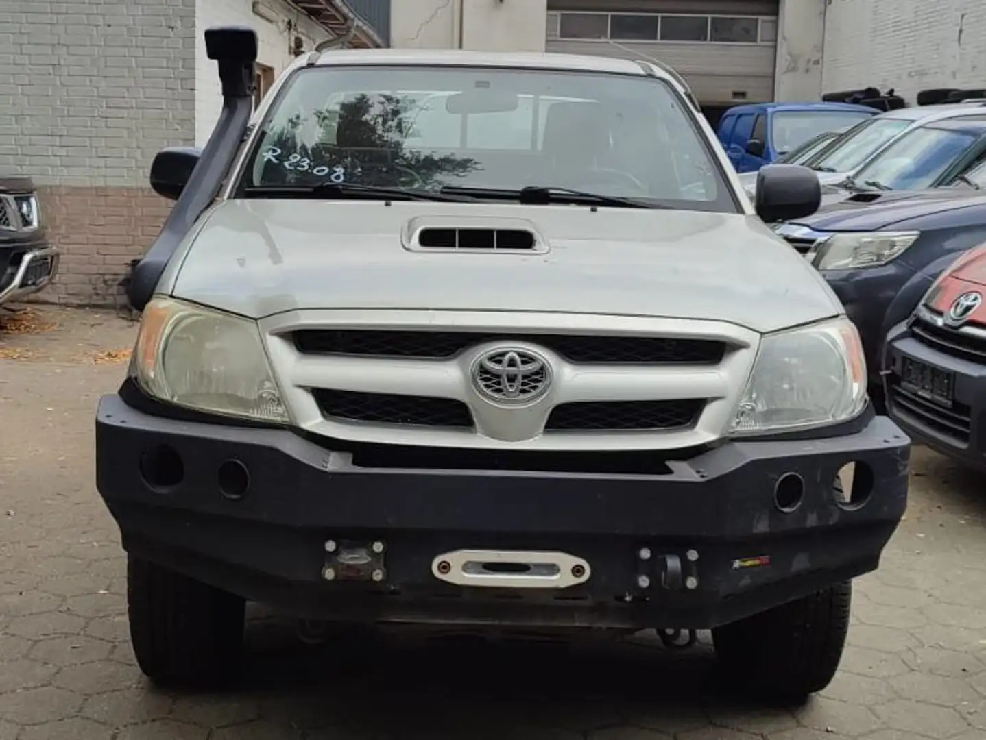 Toyota Hilux Toyota Hilux 1,5 Klima Gris - 1