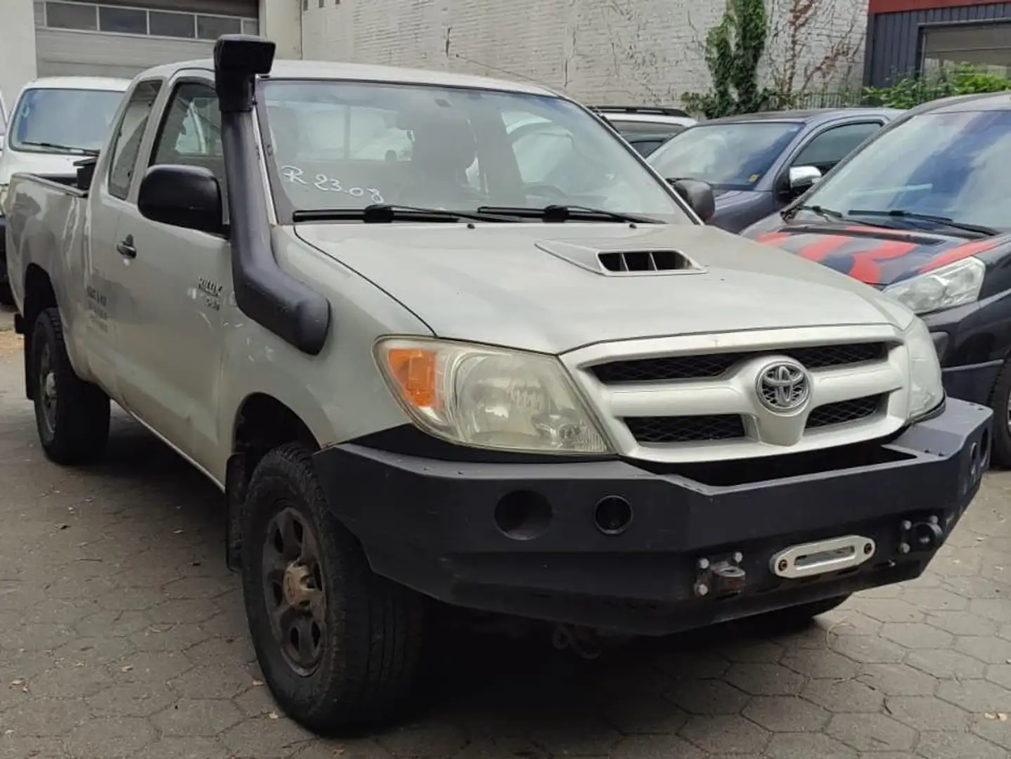 Toyota Hilux Toyota Hilux 1,5 Klima Grau - 2