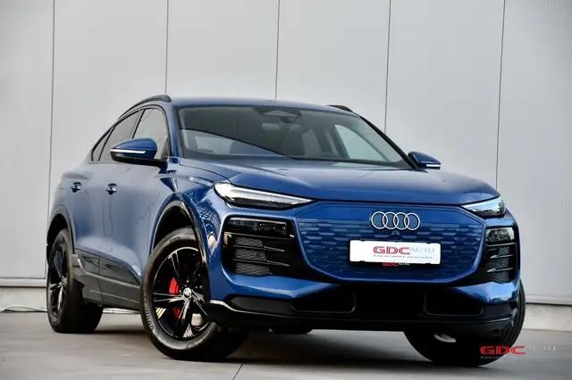 Audi Q6 e-tron Q6 E-Tron Sportback I Adaptive Cruise Control I Trekhaak l 360° l Zetelverwarming voor- en achteraan