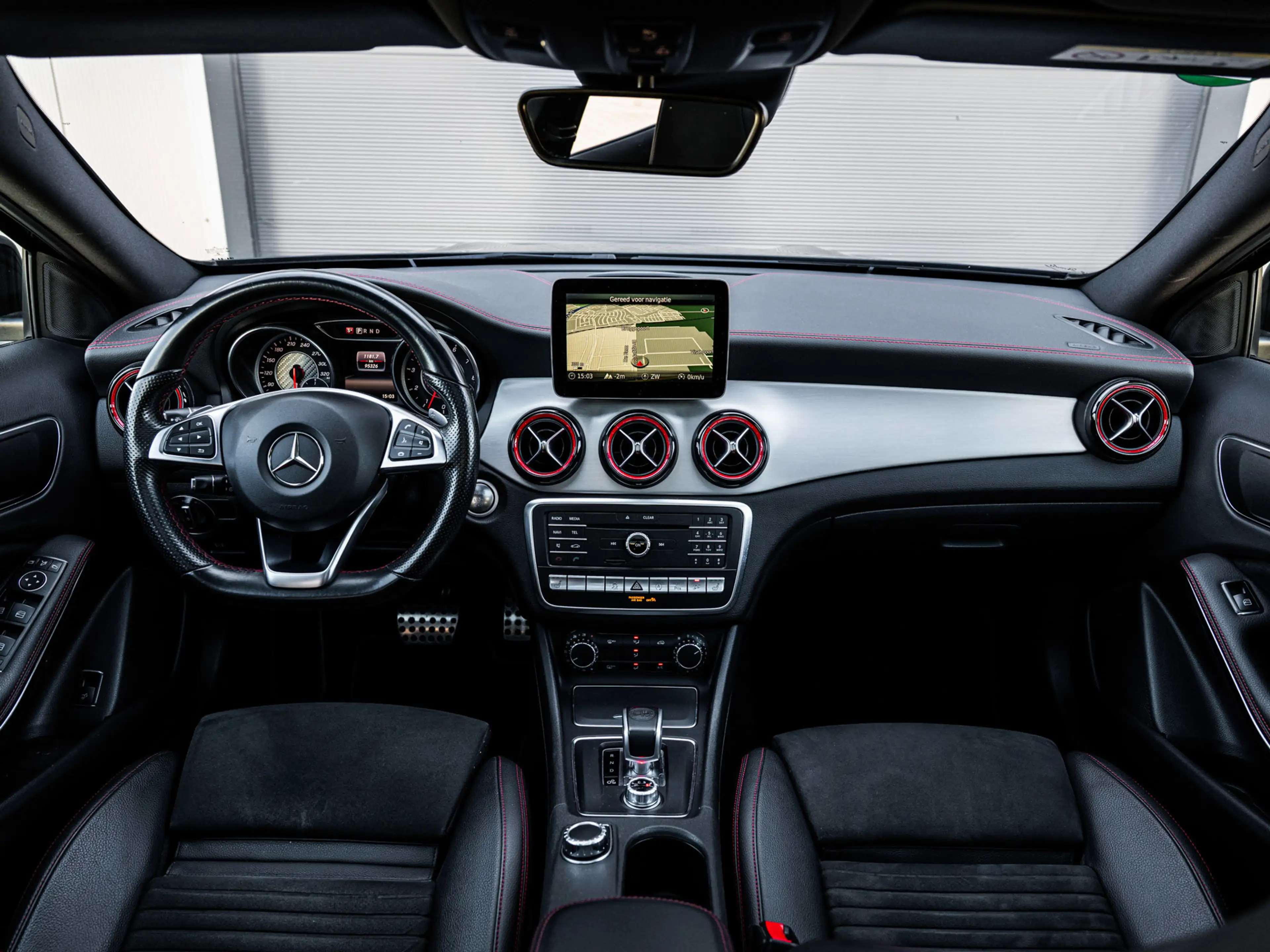 Mercedes-Benz GLA 45 AMG 4MATIC Premium — photo 6