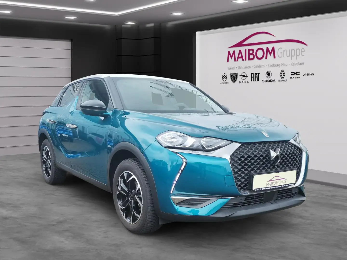 DS Automobiles DS 3 Crossback So Chic Automatik Blau - 2