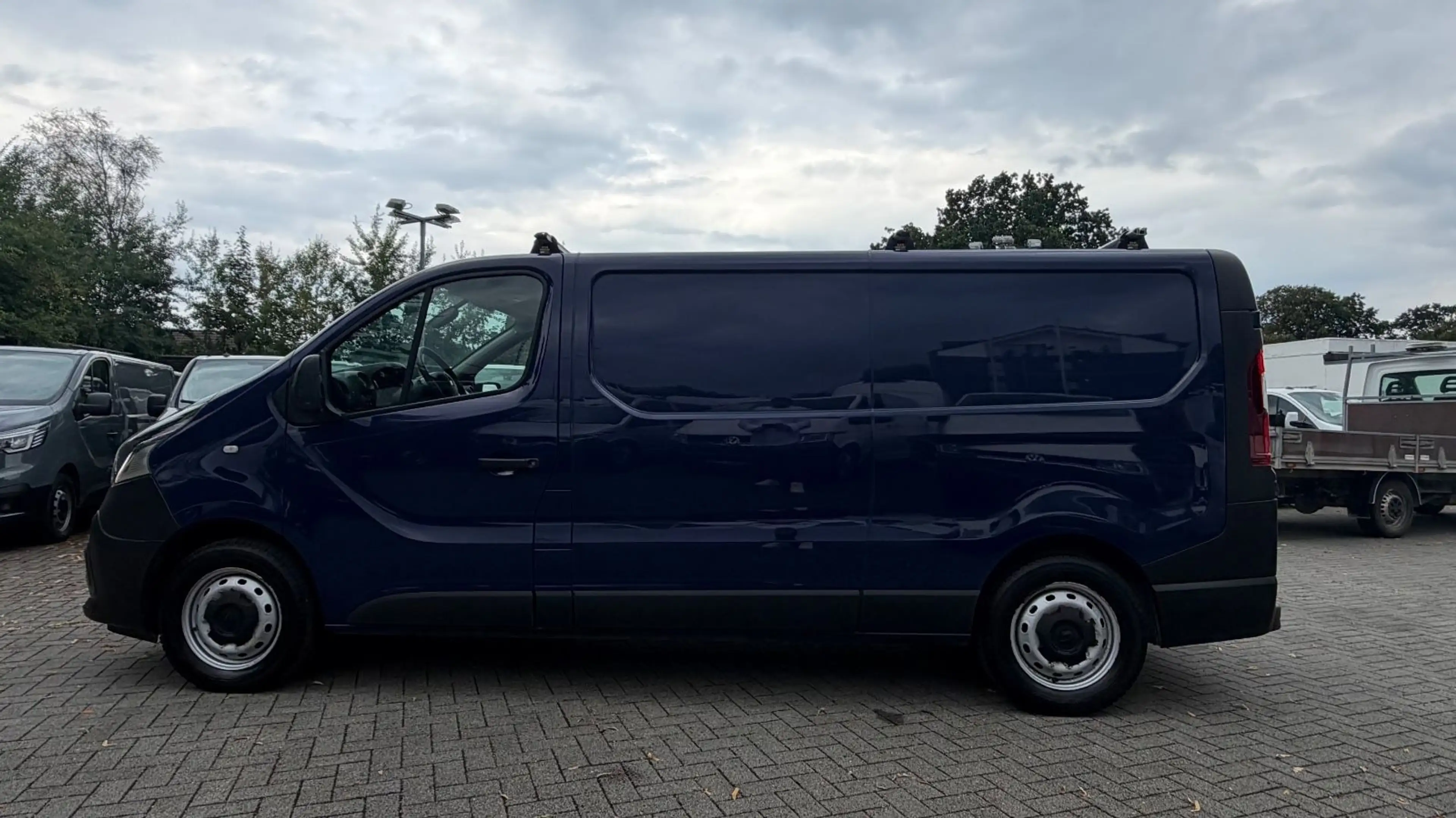Renault Trafic TRAFIC L2H1 2.0D KOMFORT NAVI/KAMERA/REGALE/AHK — photo 8