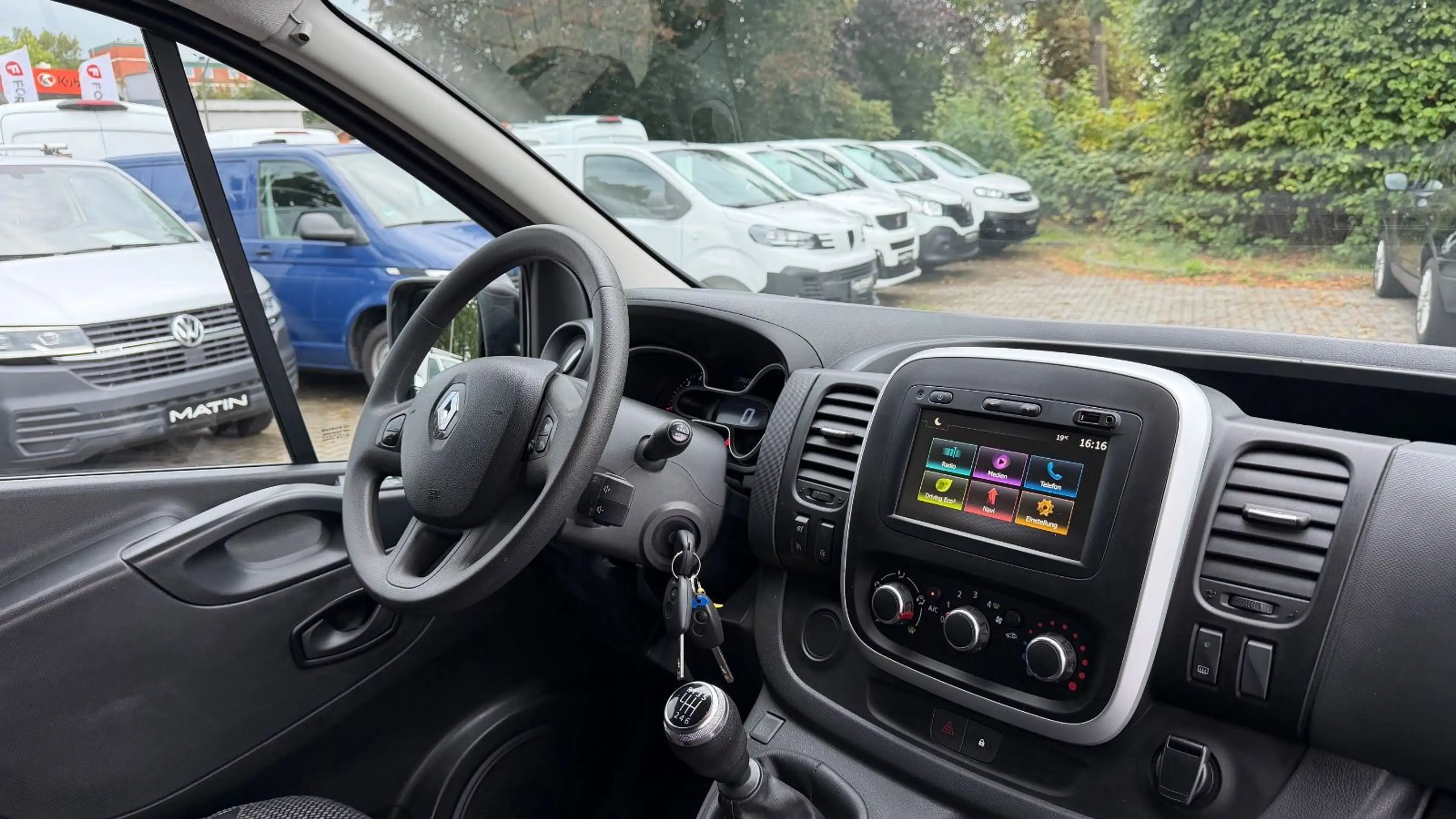 Renault Trafic TRAFIC L2H1 2.0D KOMFORT NAVI/KAMERA/REGALE/AHK — photo 11