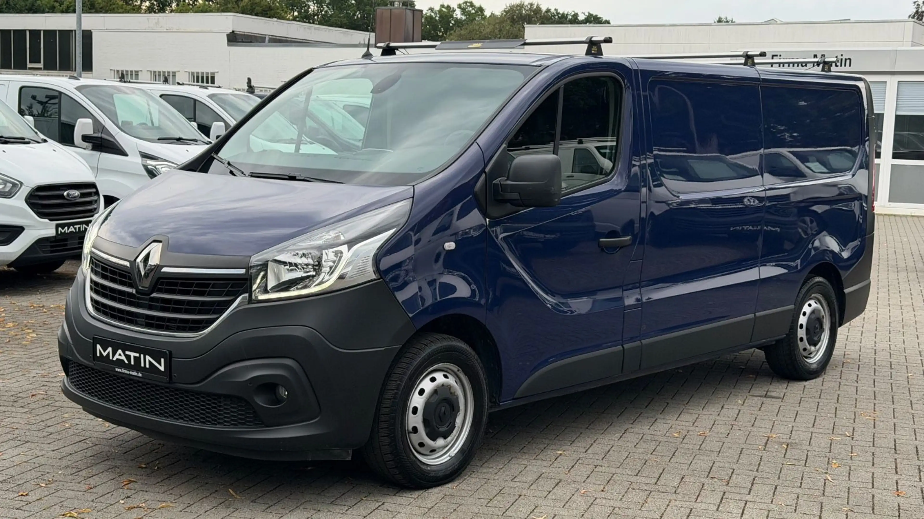 Renault Trafic TRAFIC L2H1 2.0D KOMFORT NAVI/KAMERA/REGALE/AHK
