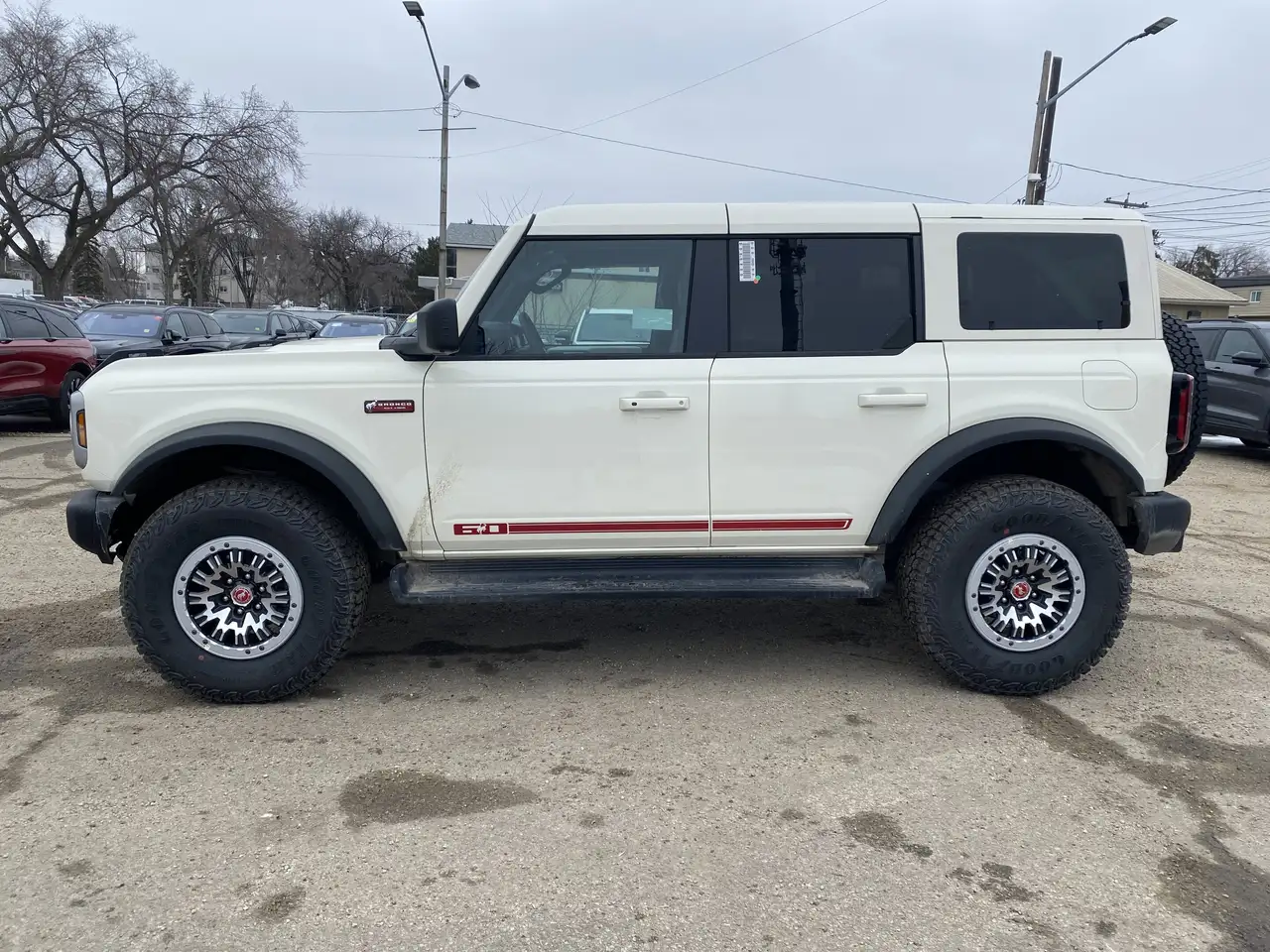 Ford Bronco снимка Ford Bronco