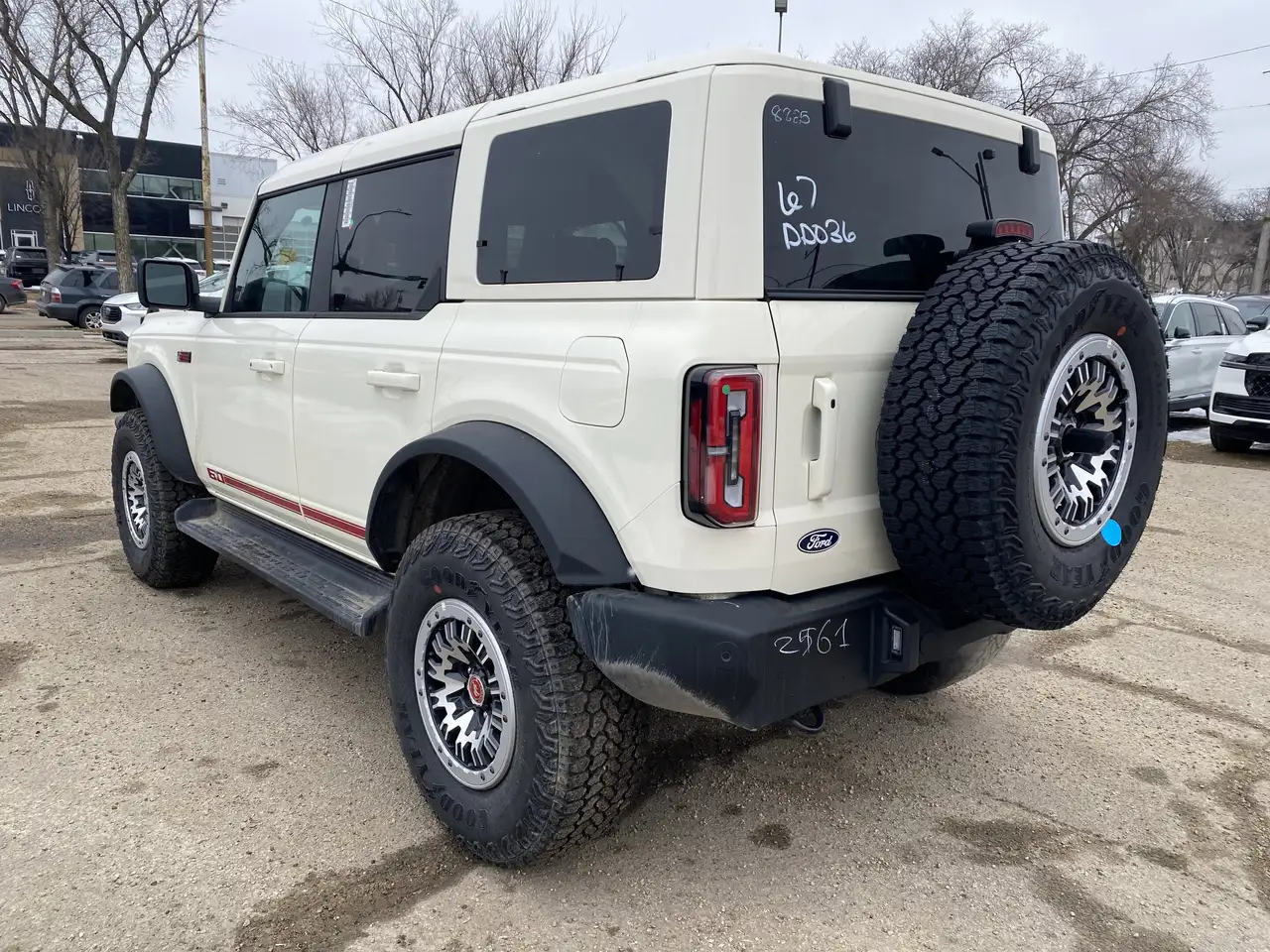 Ford Bronco снимка Ford Bronco