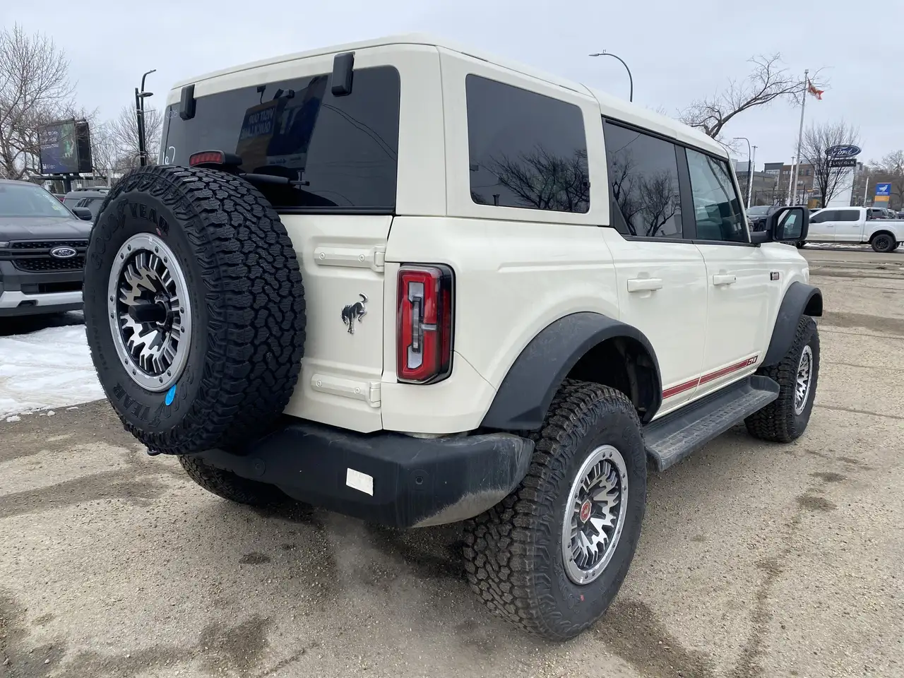 Ford Bronco снимка Ford Bronco