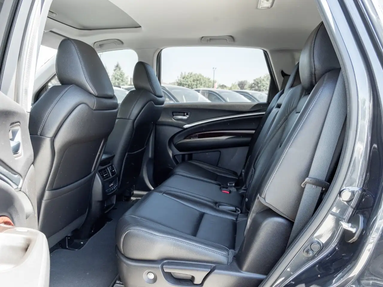 Acura MDX снимка Acura MDX