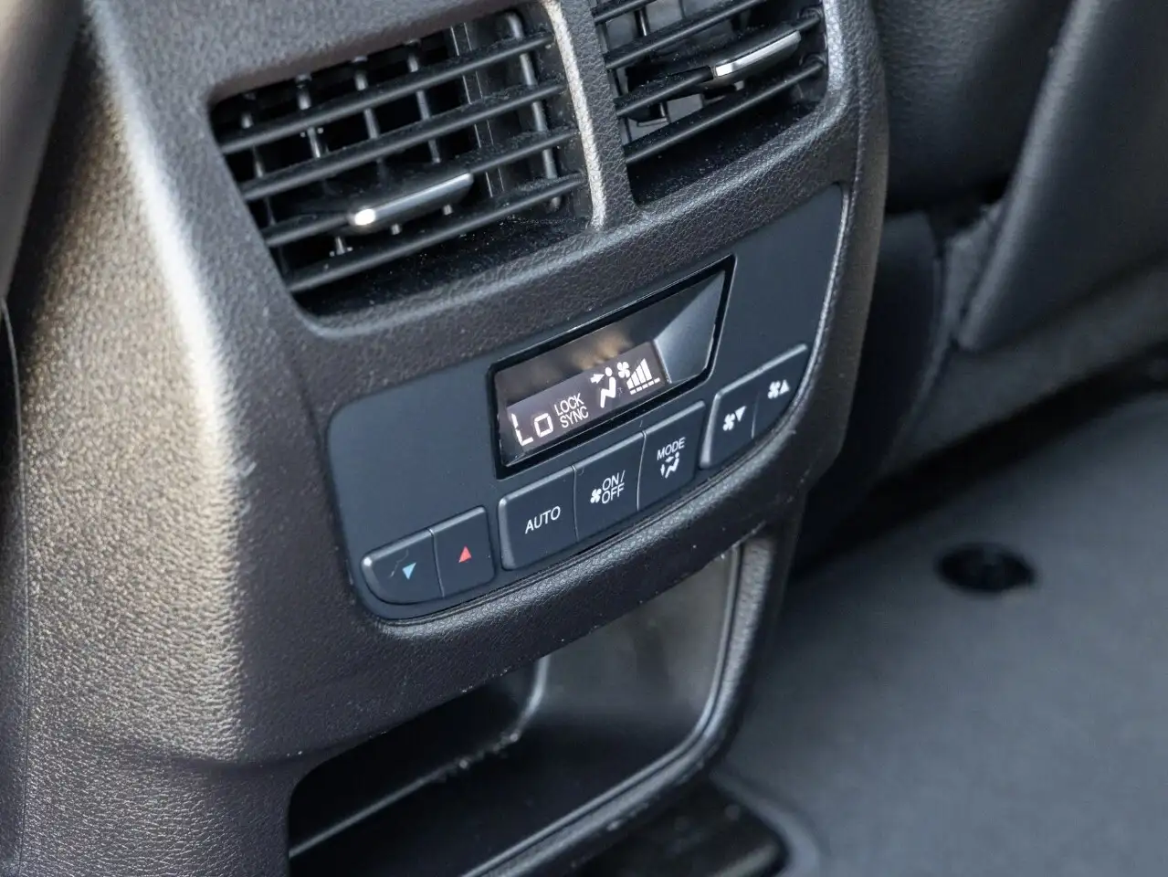 Acura MDX снимка Acura MDX