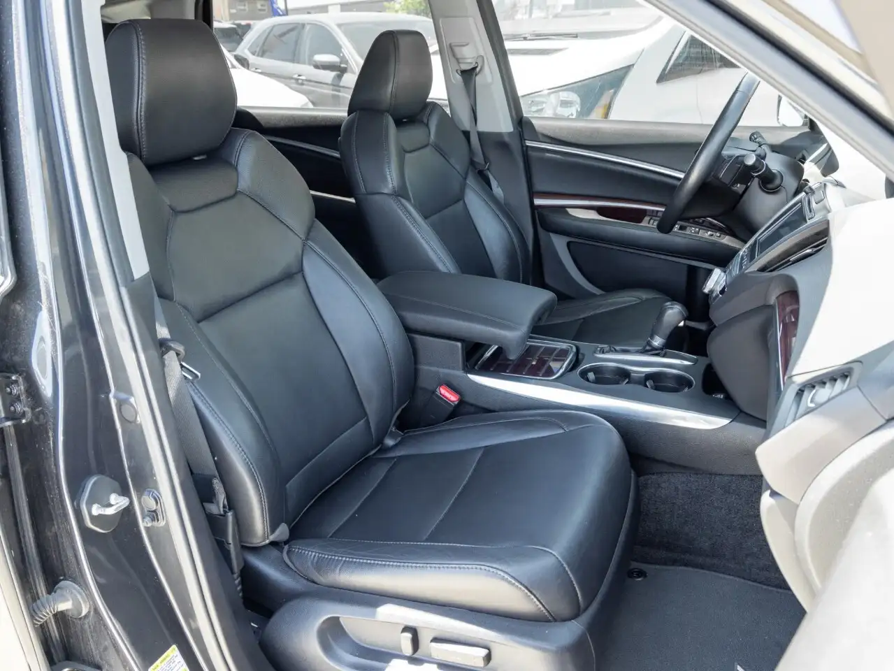 Acura MDX снимка Acura MDX