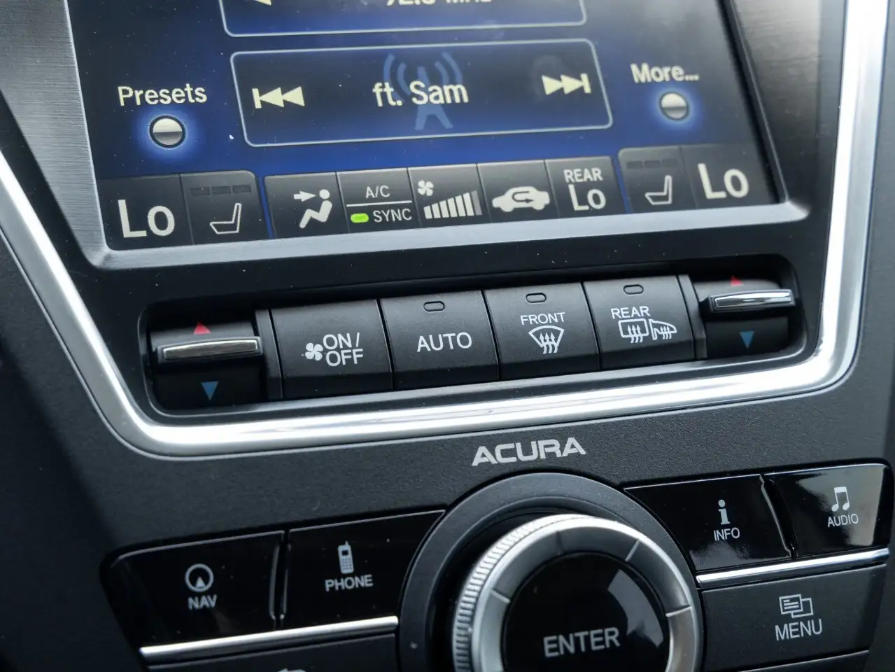 Acura MDX снимка Acura MDX