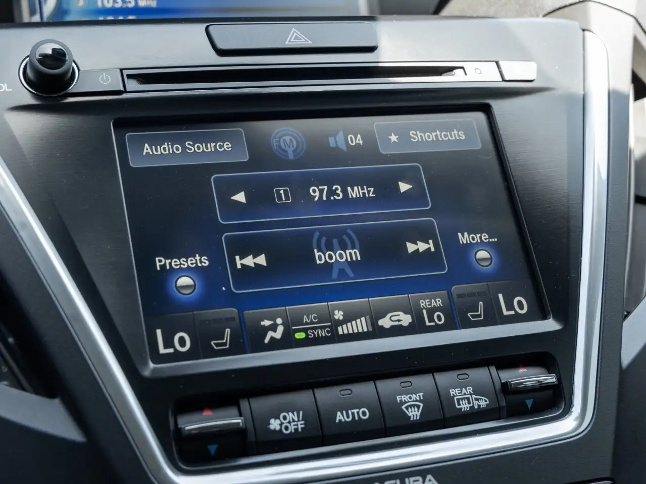 Acura MDX снимка Acura MDX