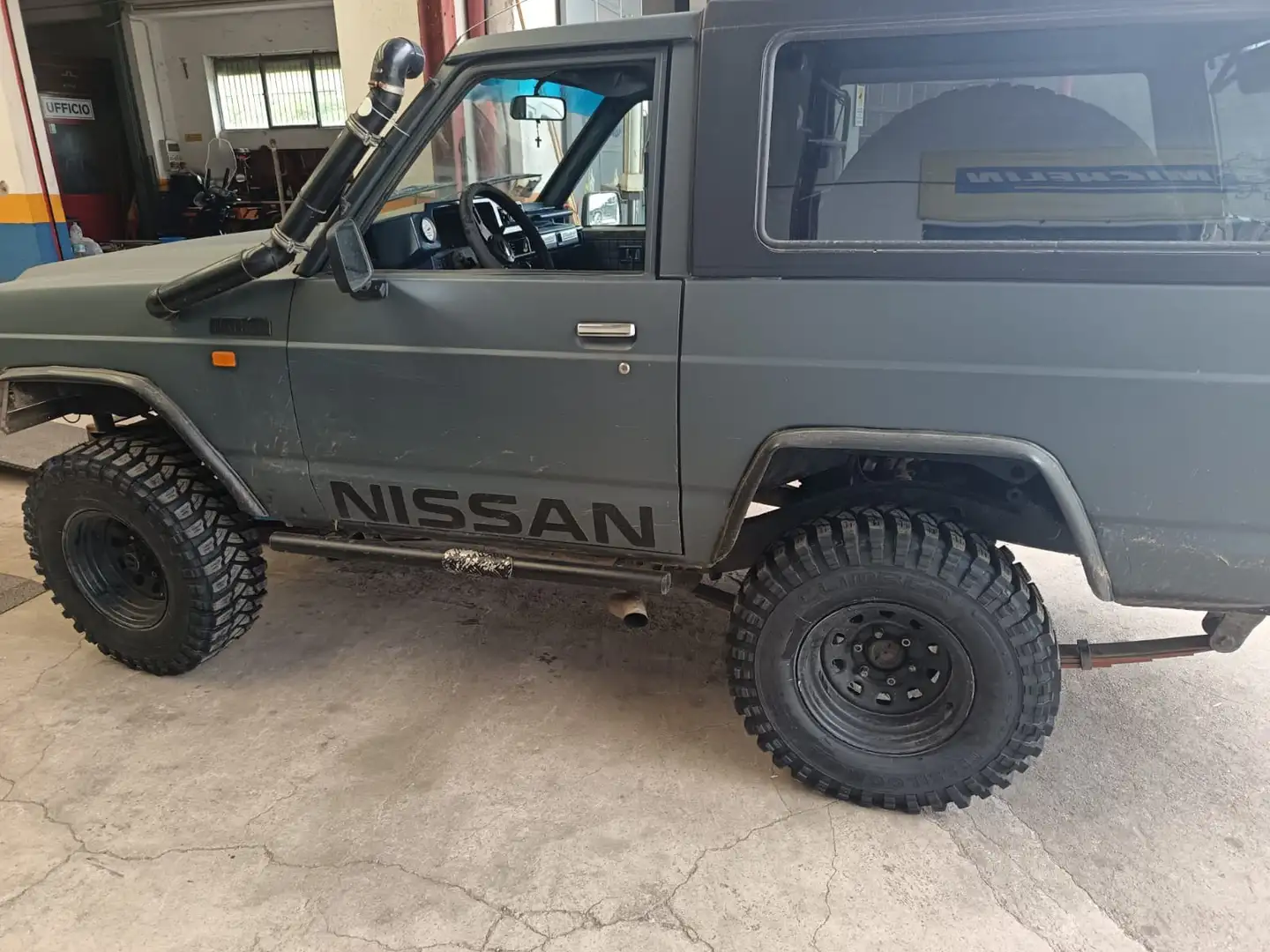 Nissan Patrol Nissan Patrol  3.3 turbo TR autocarro - 2