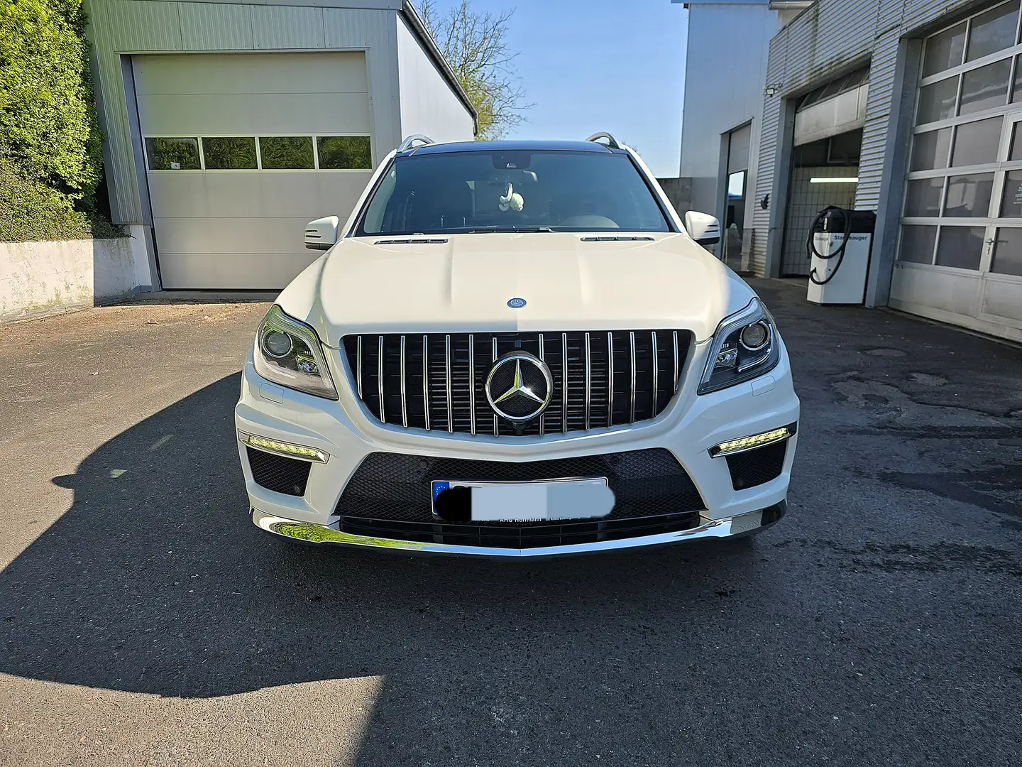Mercedes-Benz GL 350 GL-Klasse x 166. AMG Weiß - 2