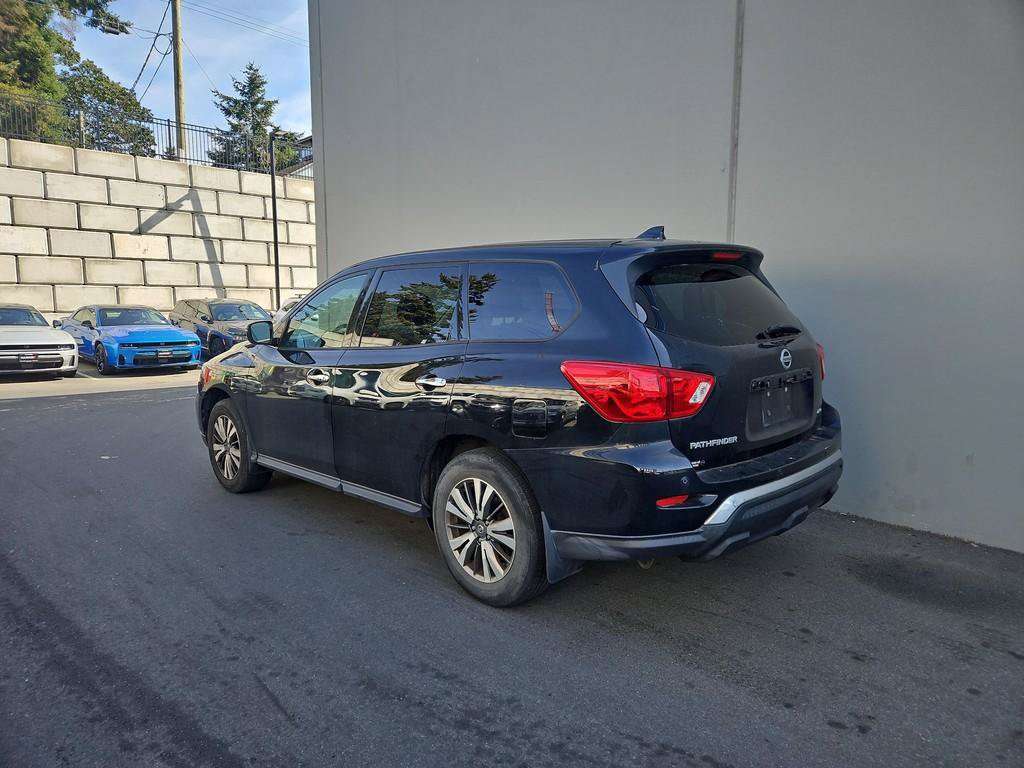 2019 Nissan Pathfinder SV Tech 4x4 | Locally Owned BC Vehicle! — снимка 1