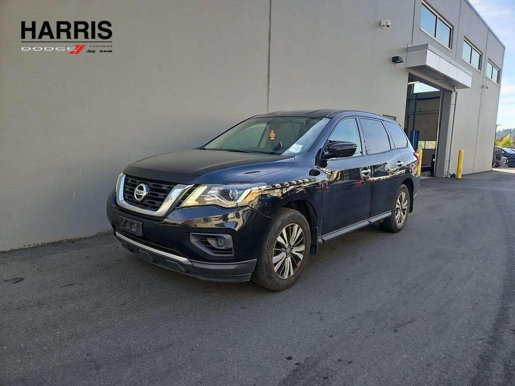 2019 Nissan Pathfinder SV Tech 4x4 | Locally Owned BC Vehicle!