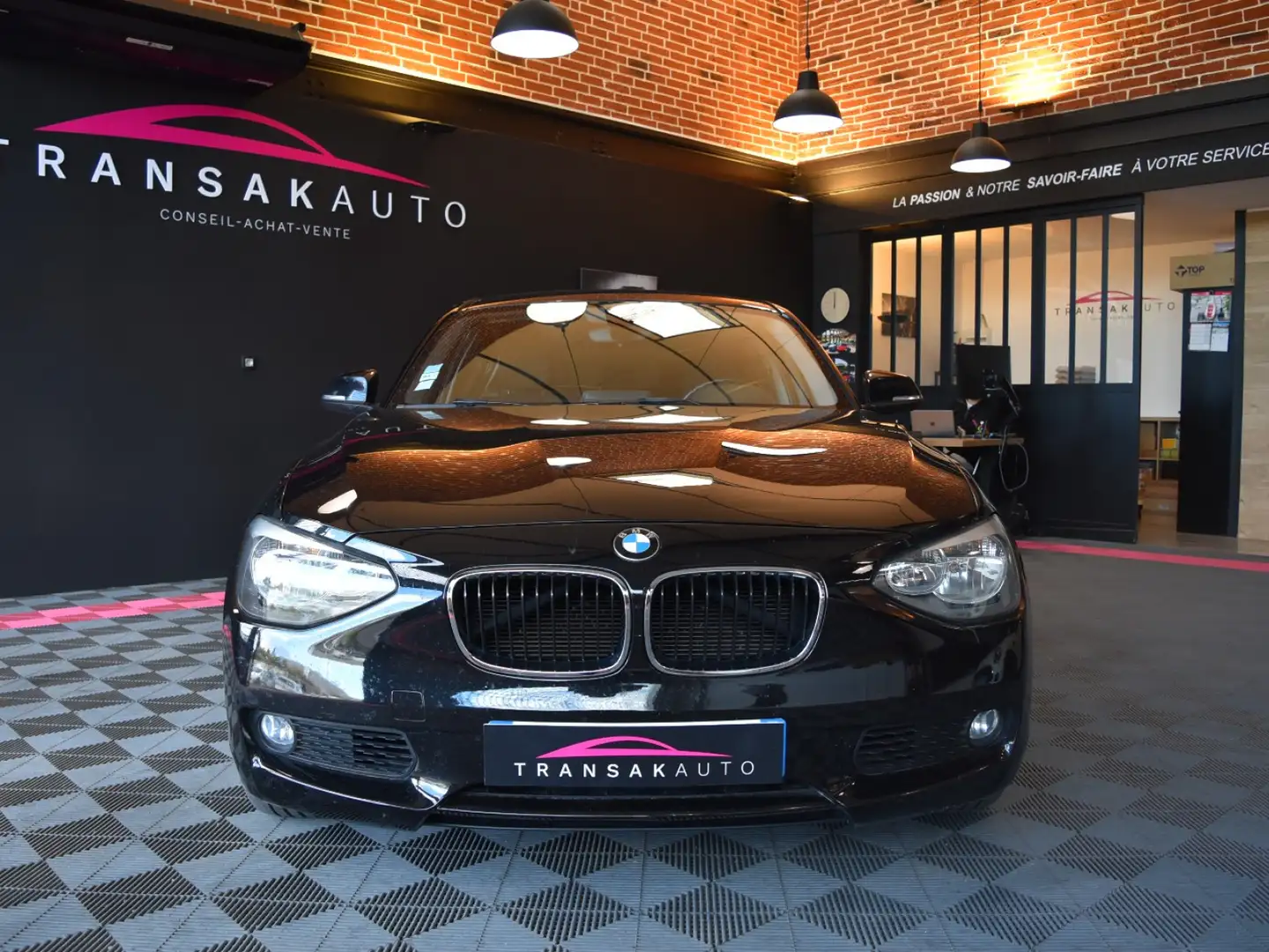 BMW Lounge Negro - 2