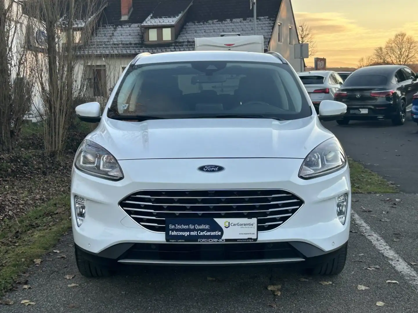 Ford Kuga TITANIUM 2.5 PHEV 225 PS CVT Weiß - 2